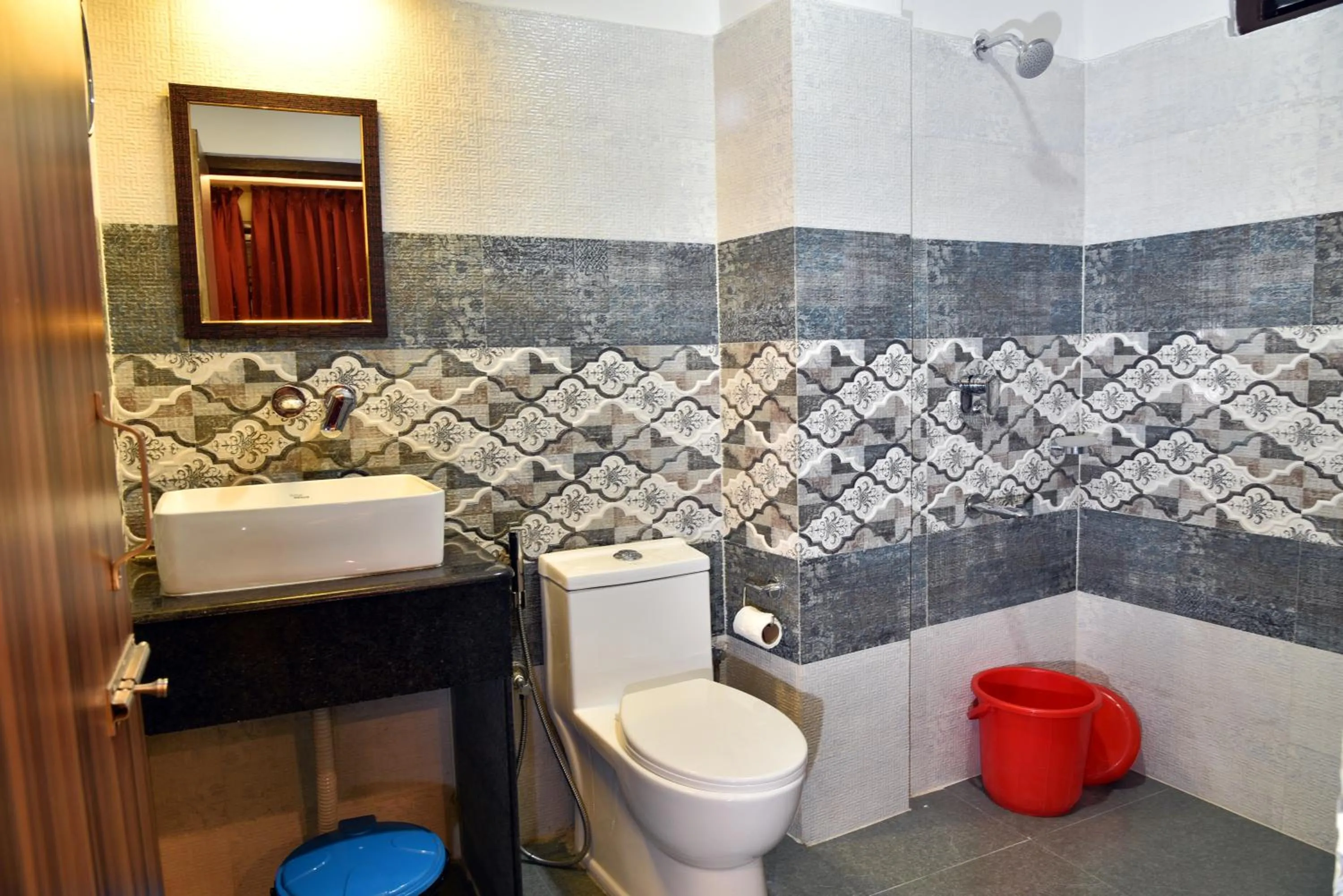 Bathroom in Rufina Palm Bliss