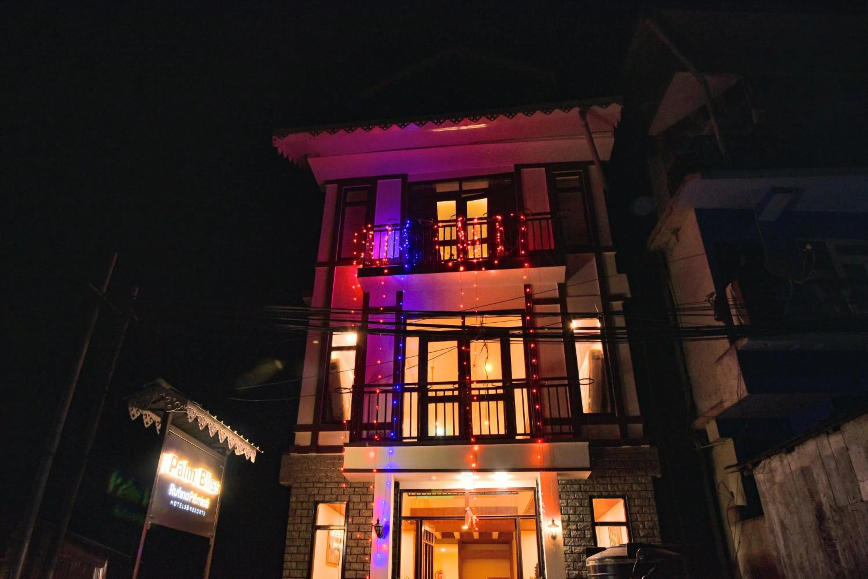 Property building in Rufina Palm Bliss