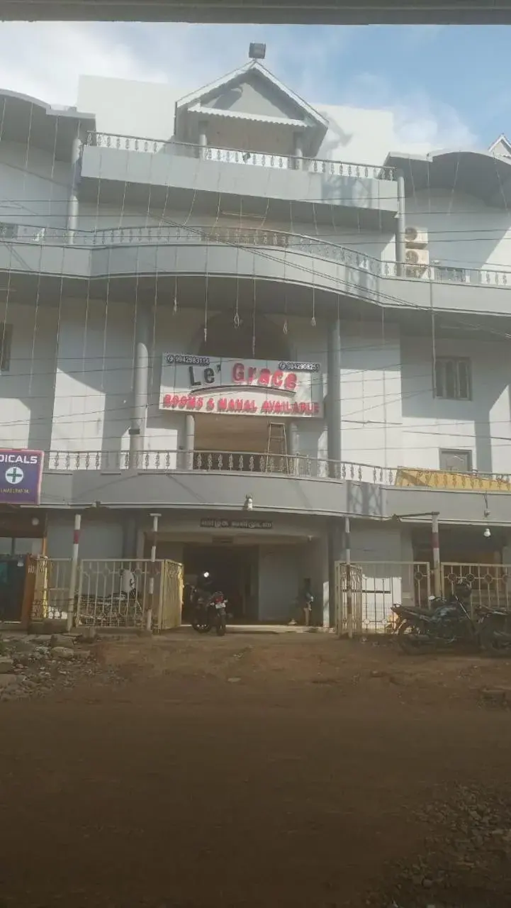 Le Grace IyyerBungalow Le Grace IyyerBungalow