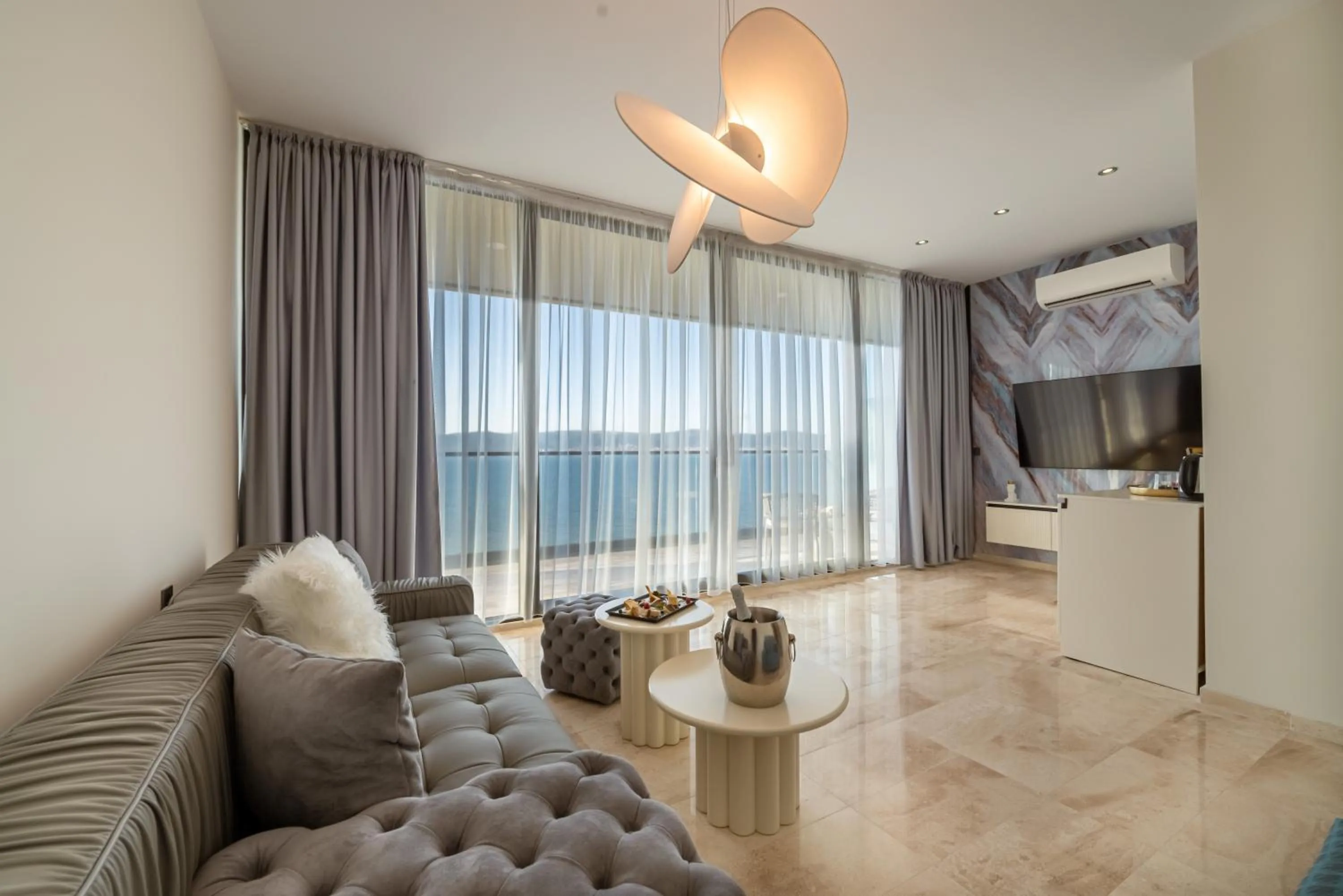 Living room in Paradiso Dreams Hotel