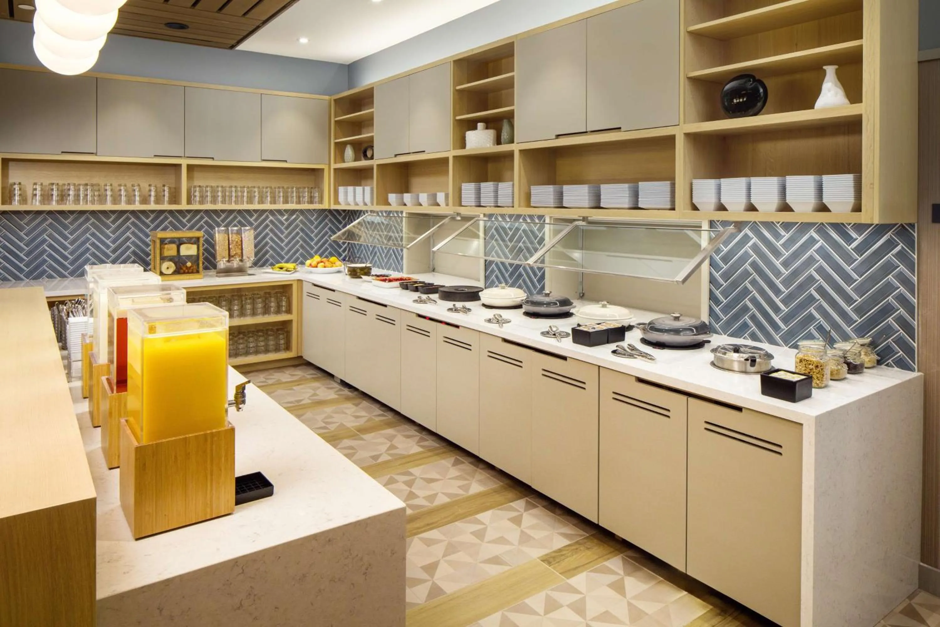 Restaurant/places to eat in Hyatt Place Boise-Meridian