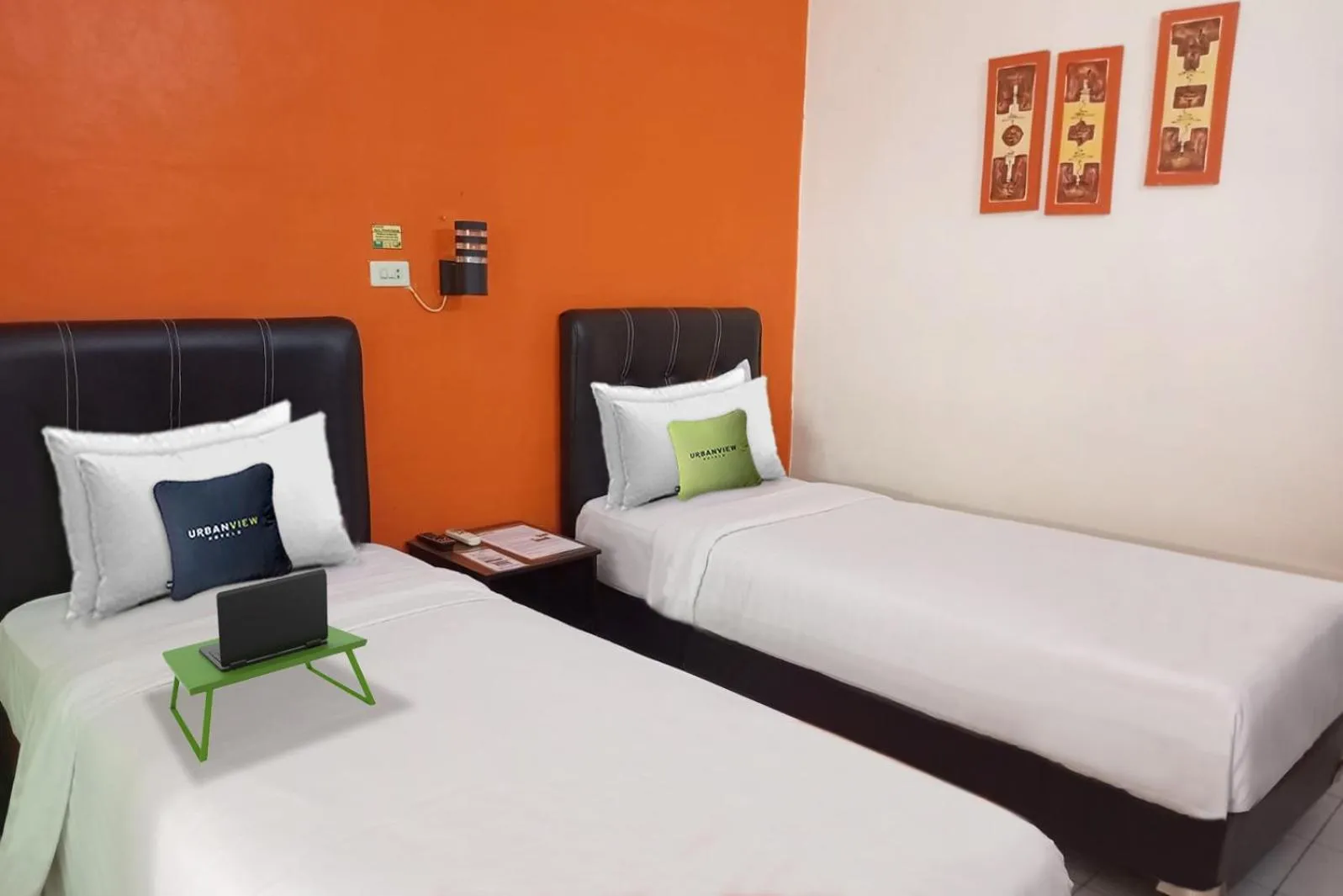 Bedroom, Bed in Urbanview Hotel Yasminstar Muntok by RedDoorz