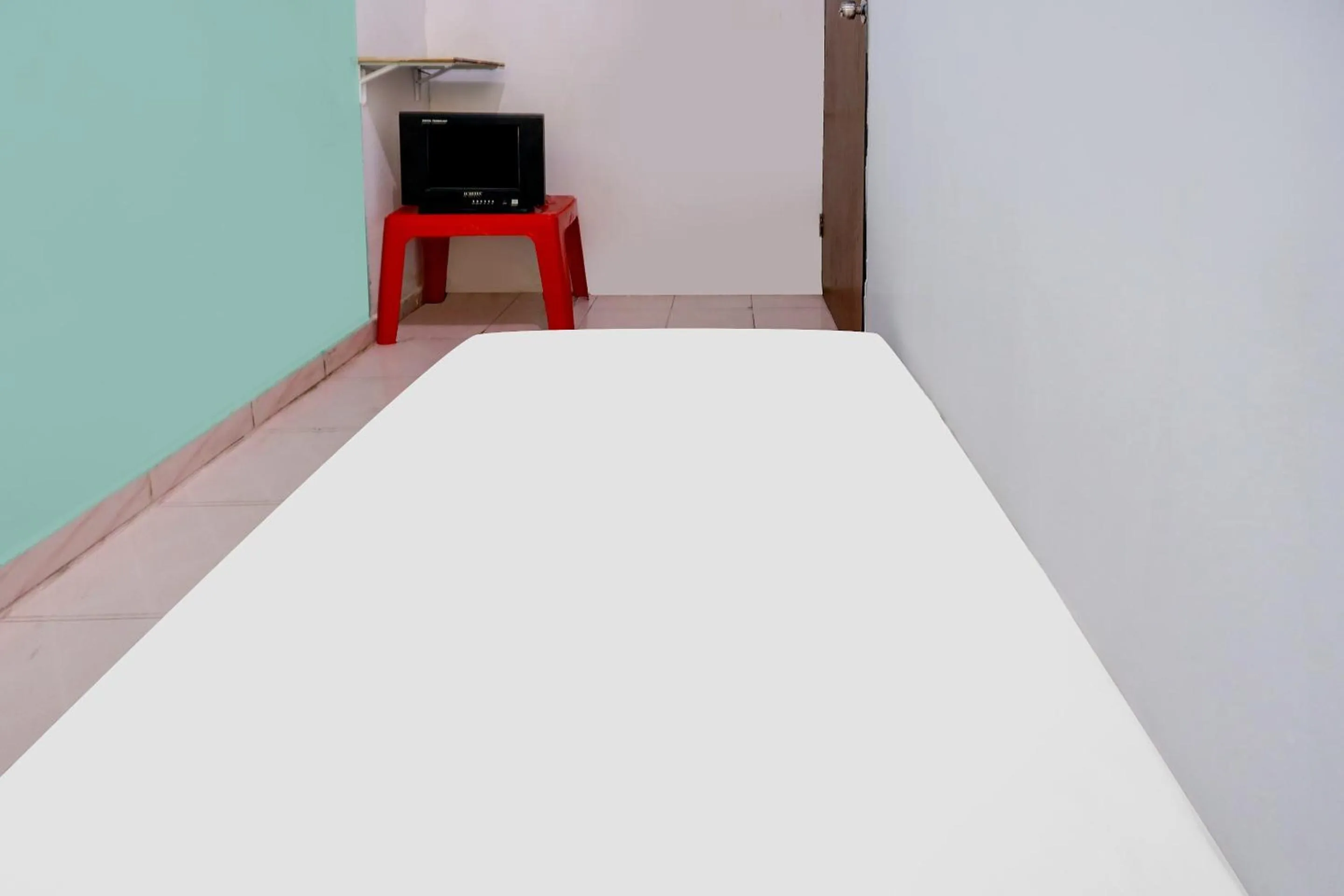 Bedroom, Bed in Hotel O Ririn Homestay