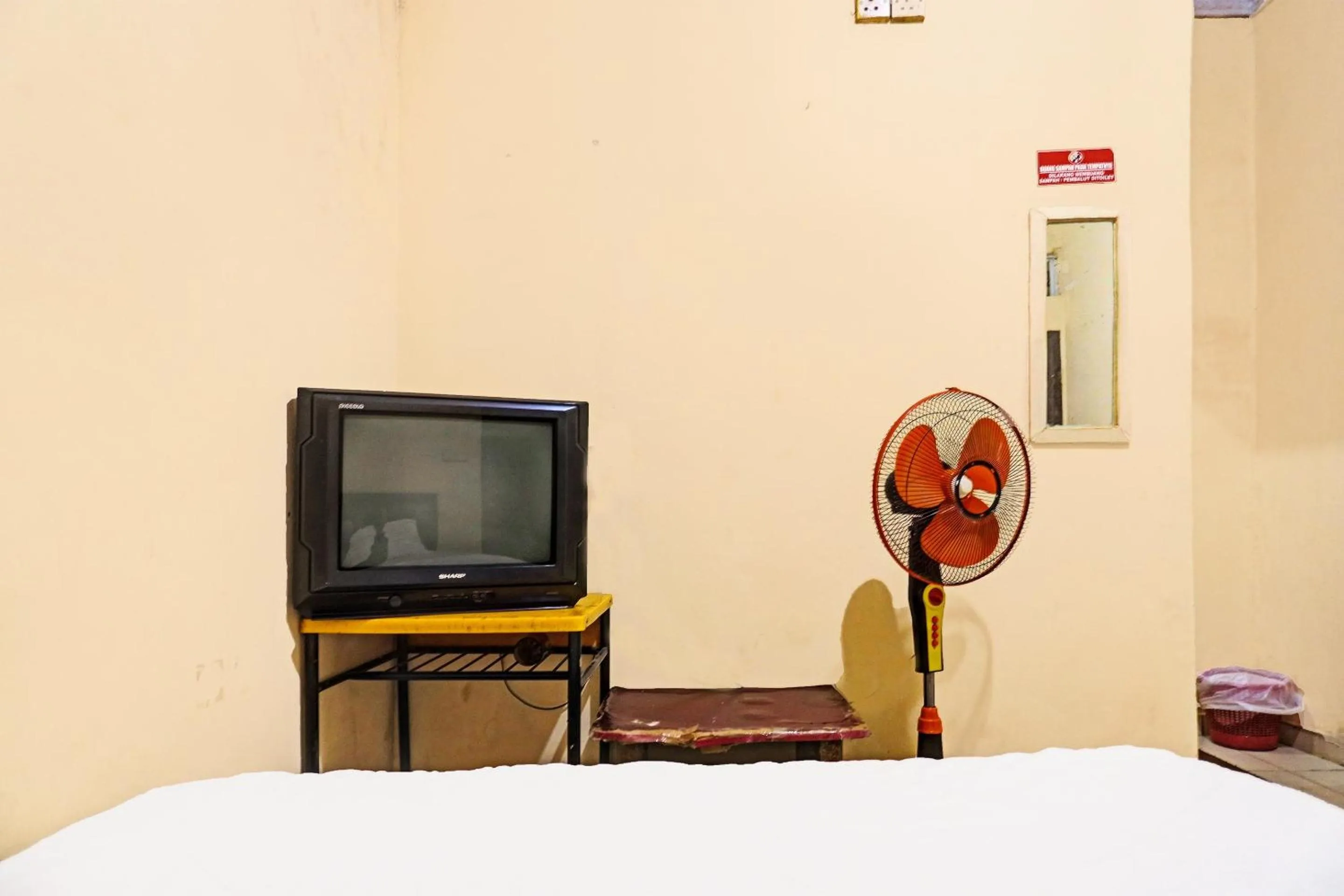 Bedroom, Bed in Hotel O Ririn Homestay