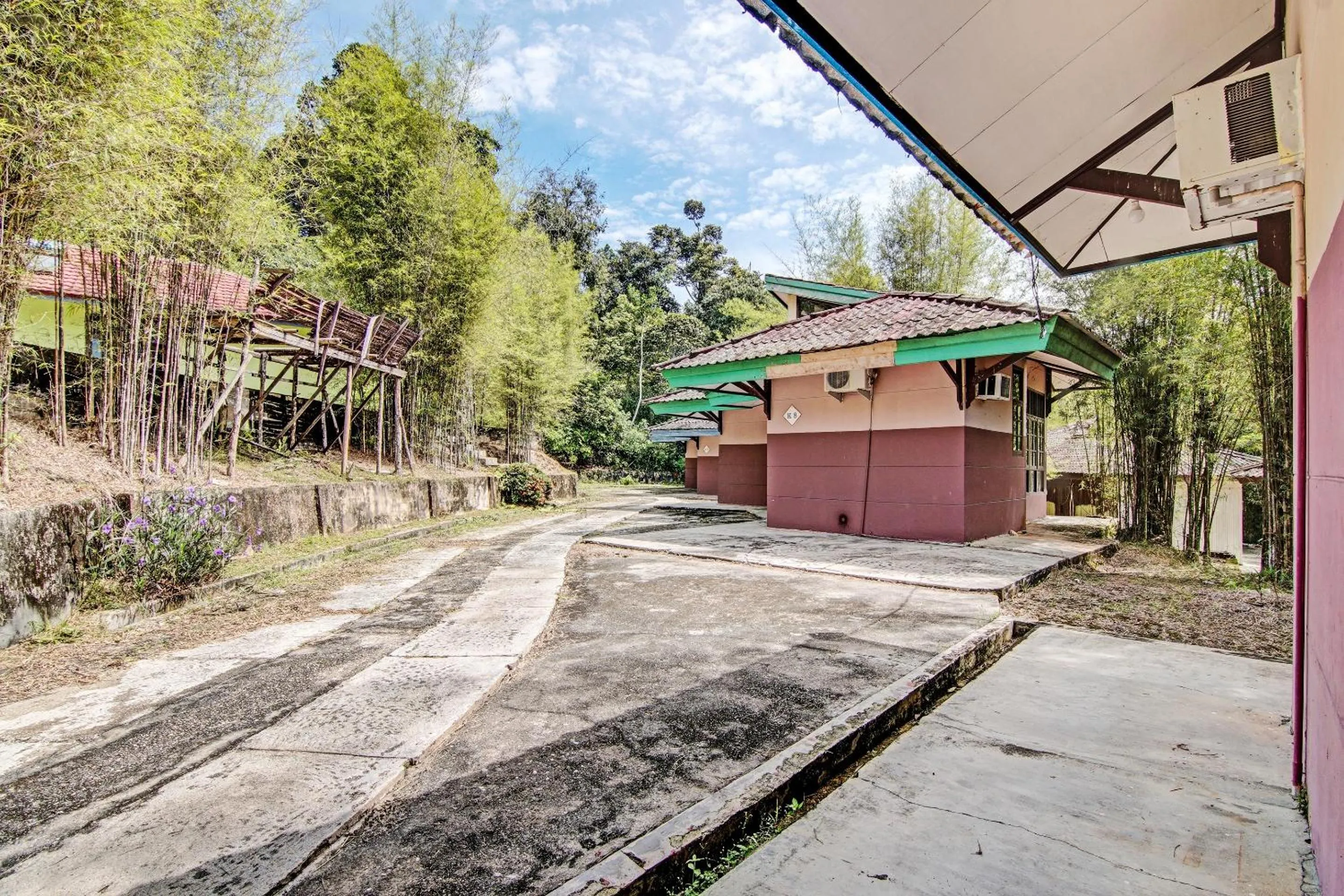 Lobby or reception in Hotel O Rindu Sempadan Cottage Near Taman Wisata Rindu Sempadan