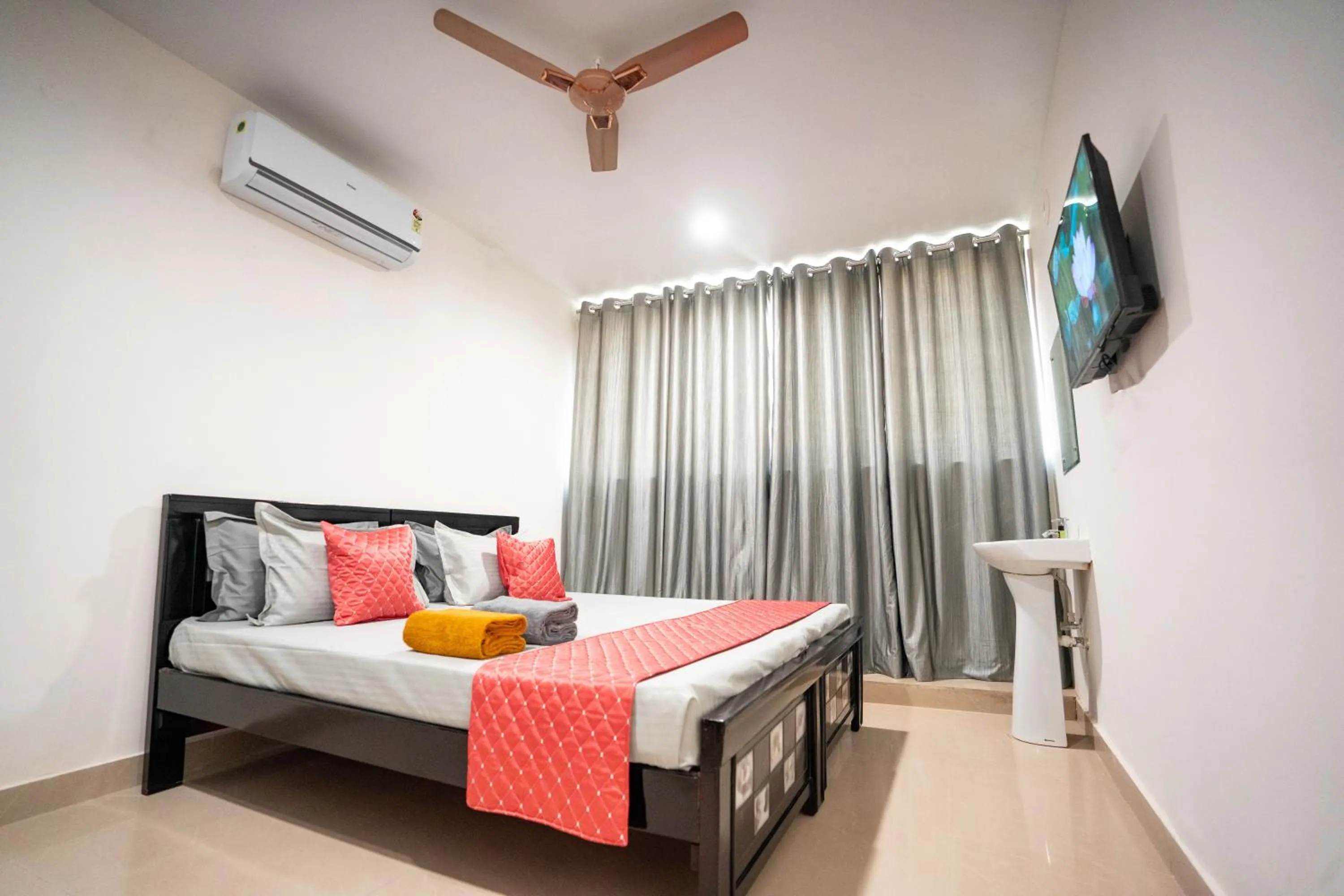 Bed in Yellow Bells Signature HITEC City