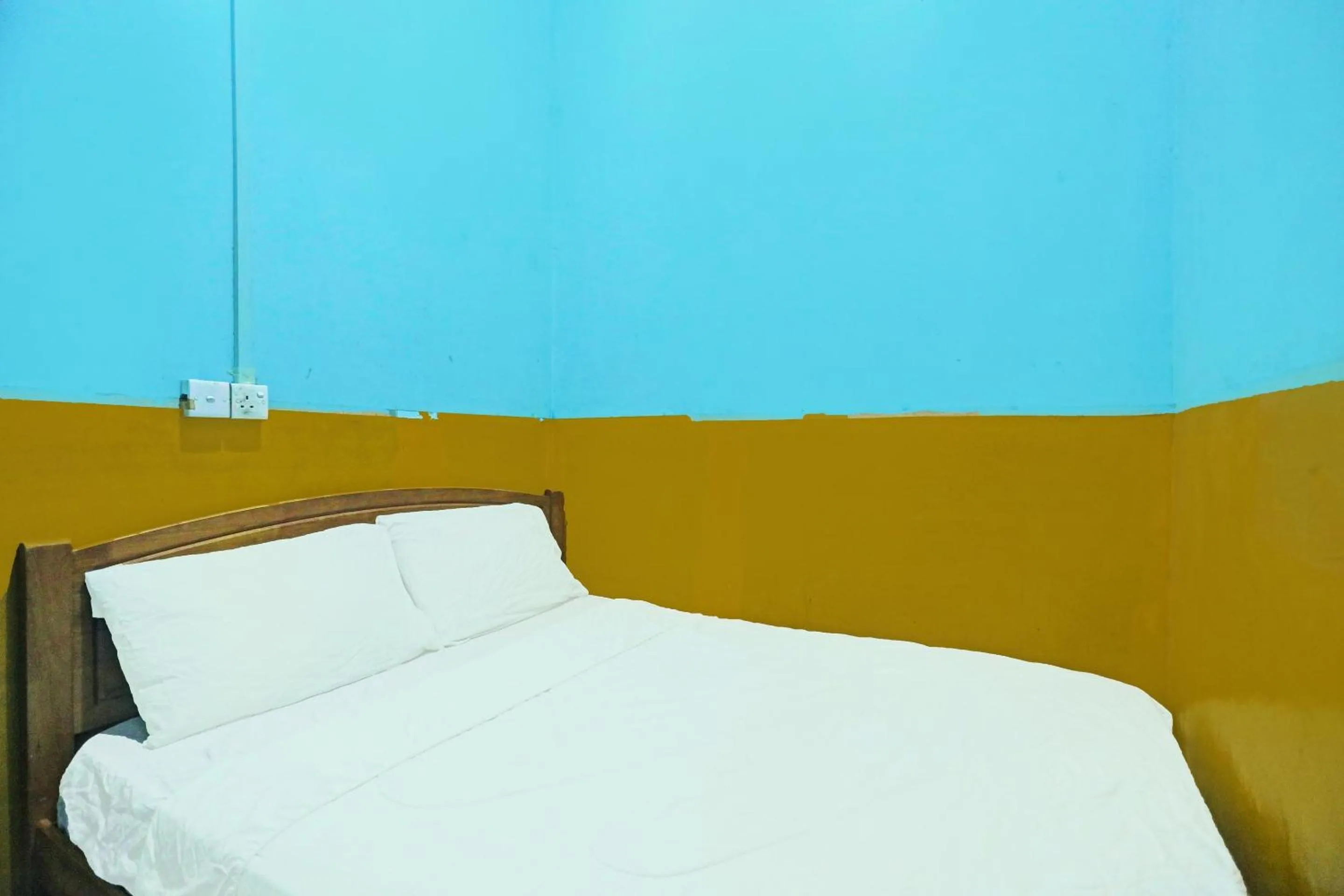 Bedroom, Bed in Hotel O Homestay Semarang Baru SyariahNearNagoya Hill Shopping Mall