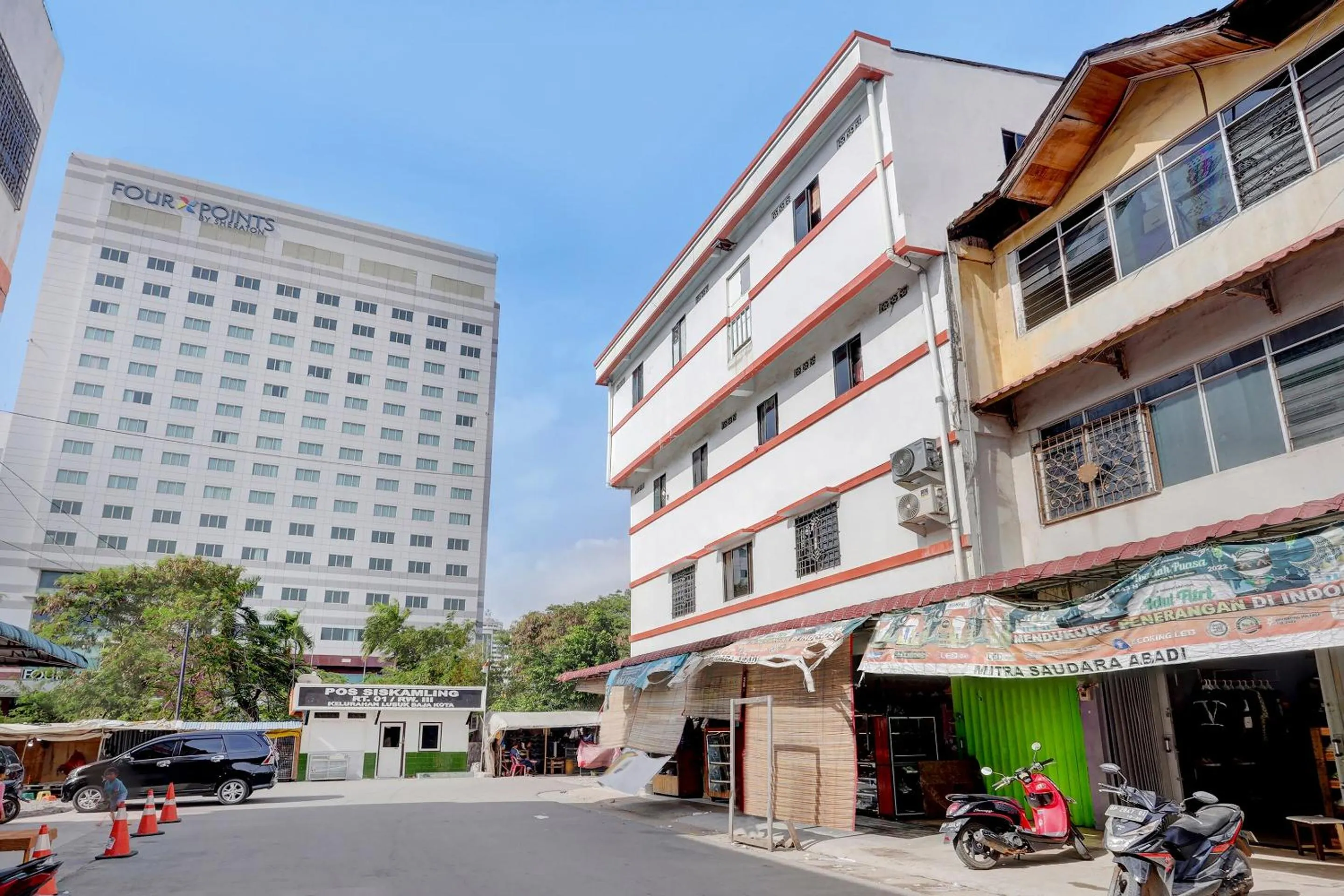 Facade/entrance in Hotel O Abi Manyu Syariah
