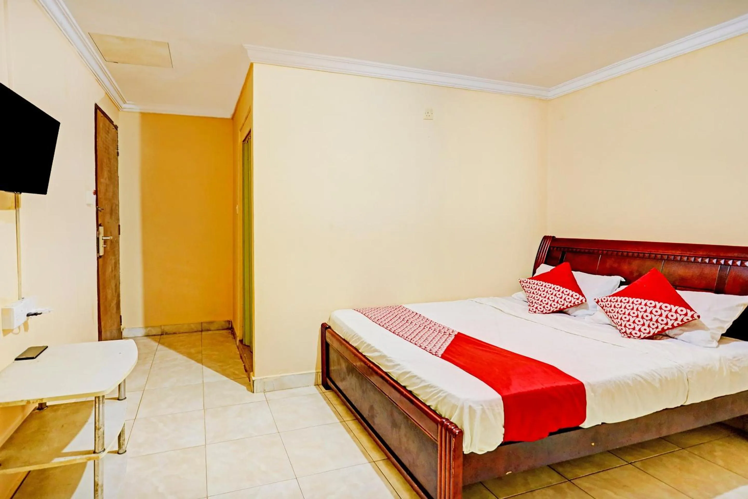 Bedroom, Bed in Hotel O Abi Manyu Syariah