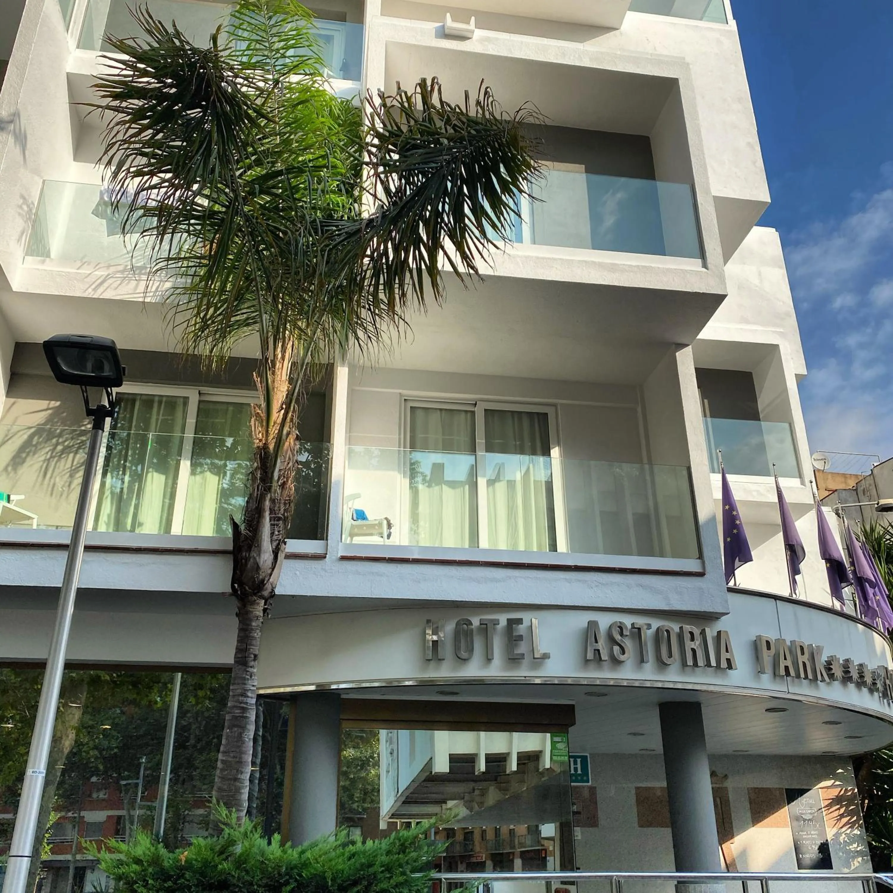 Property building in Hotel Astoria Park