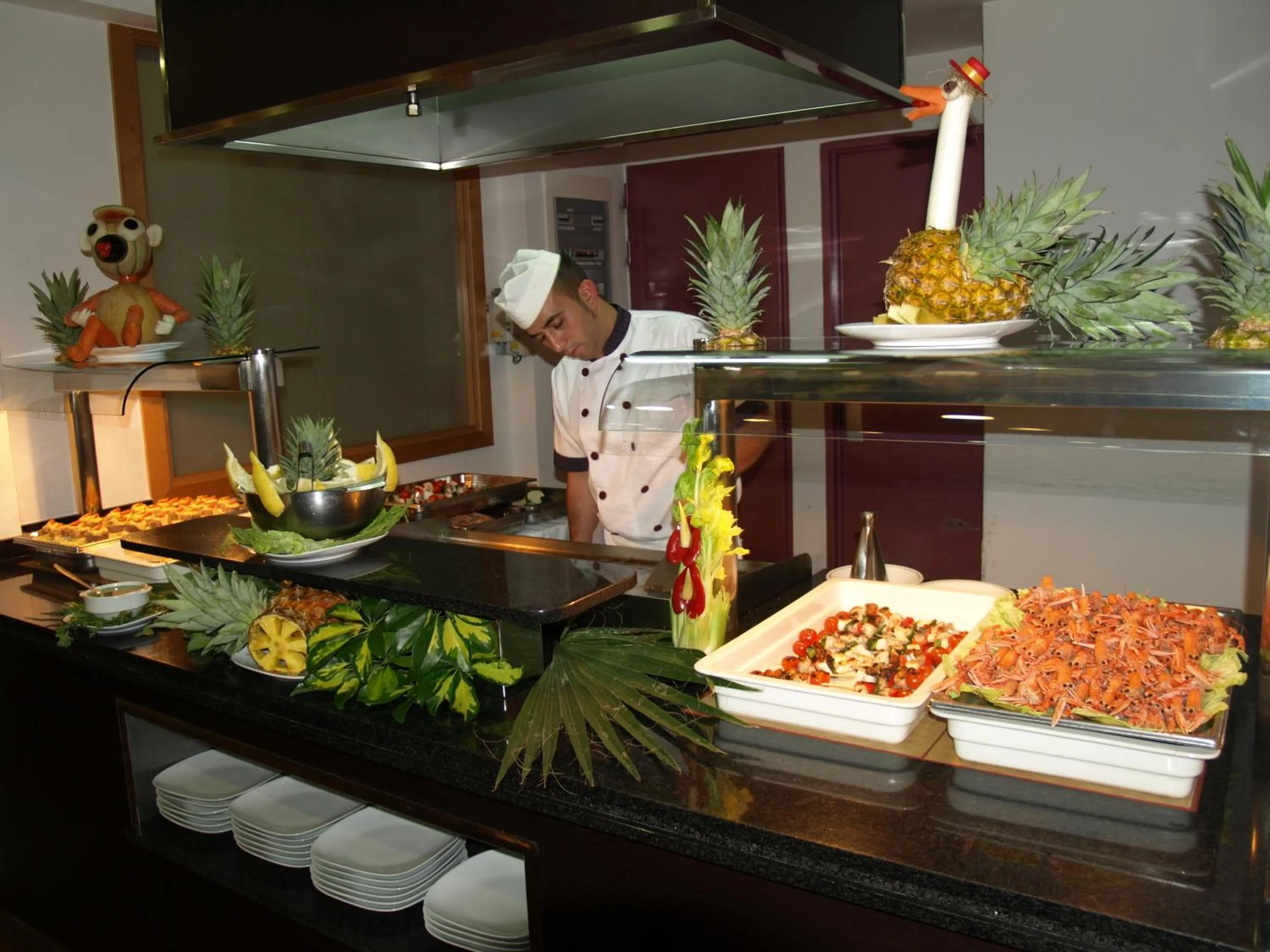 Food and drinks in Hotel Astoria Park