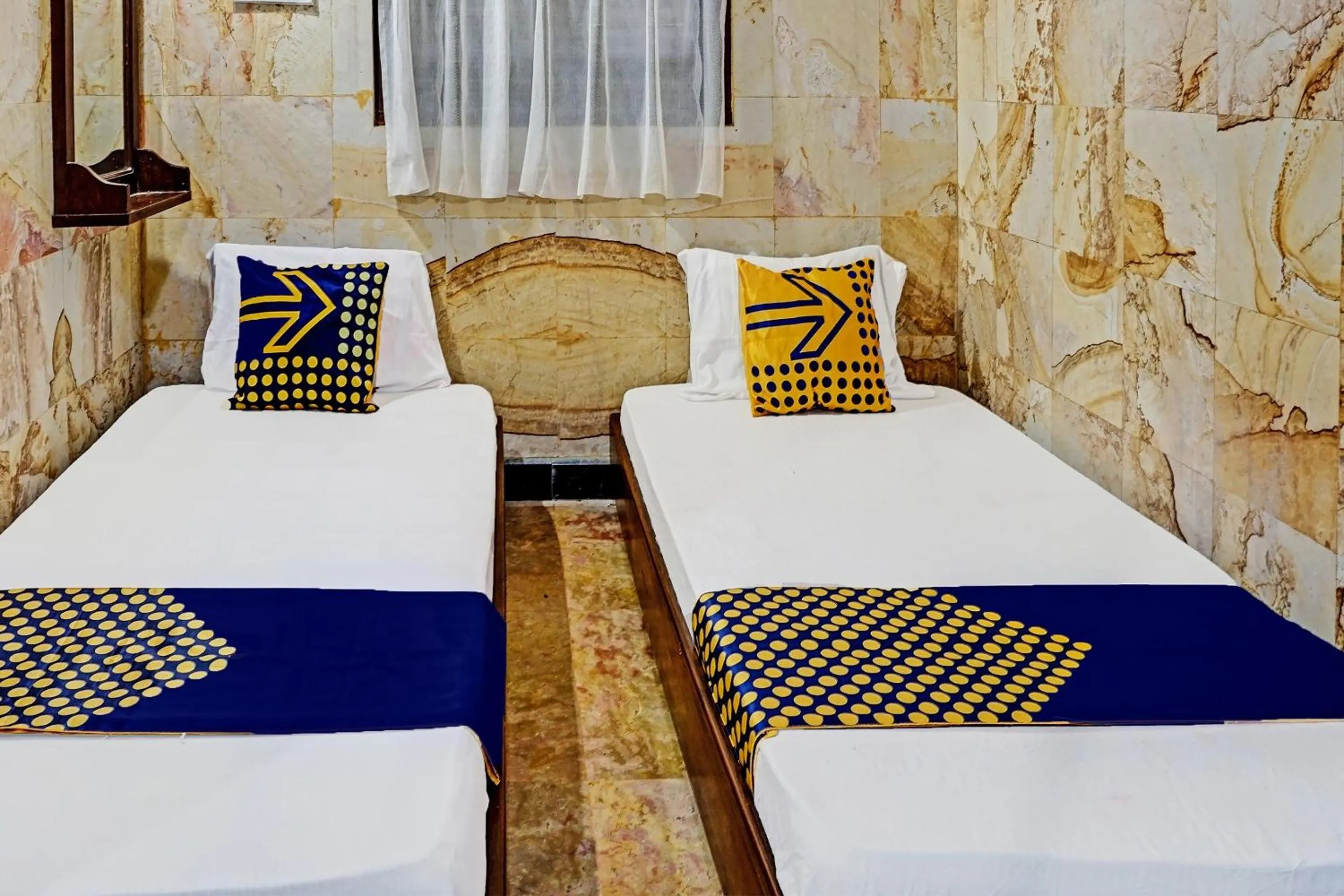 Bedroom, Bed in Hotel O Griyo Werdiningsih