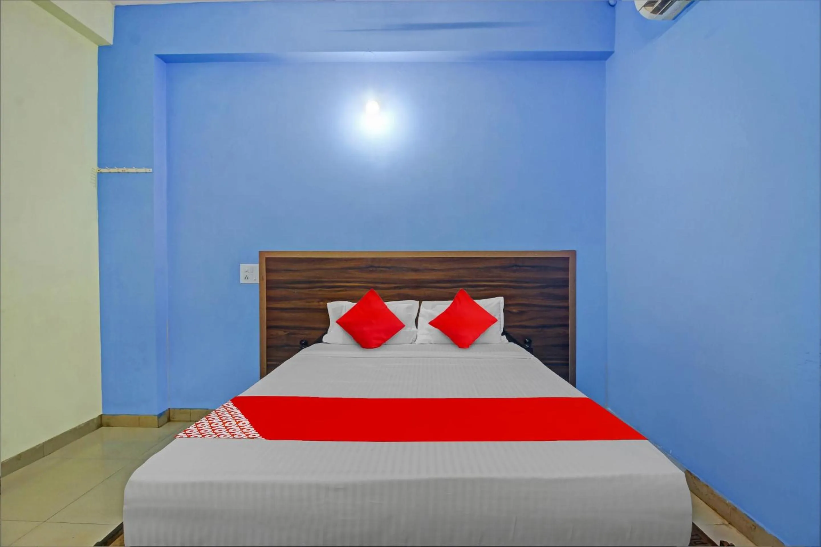 Bedroom, Bed in Hotel O Satya Inn