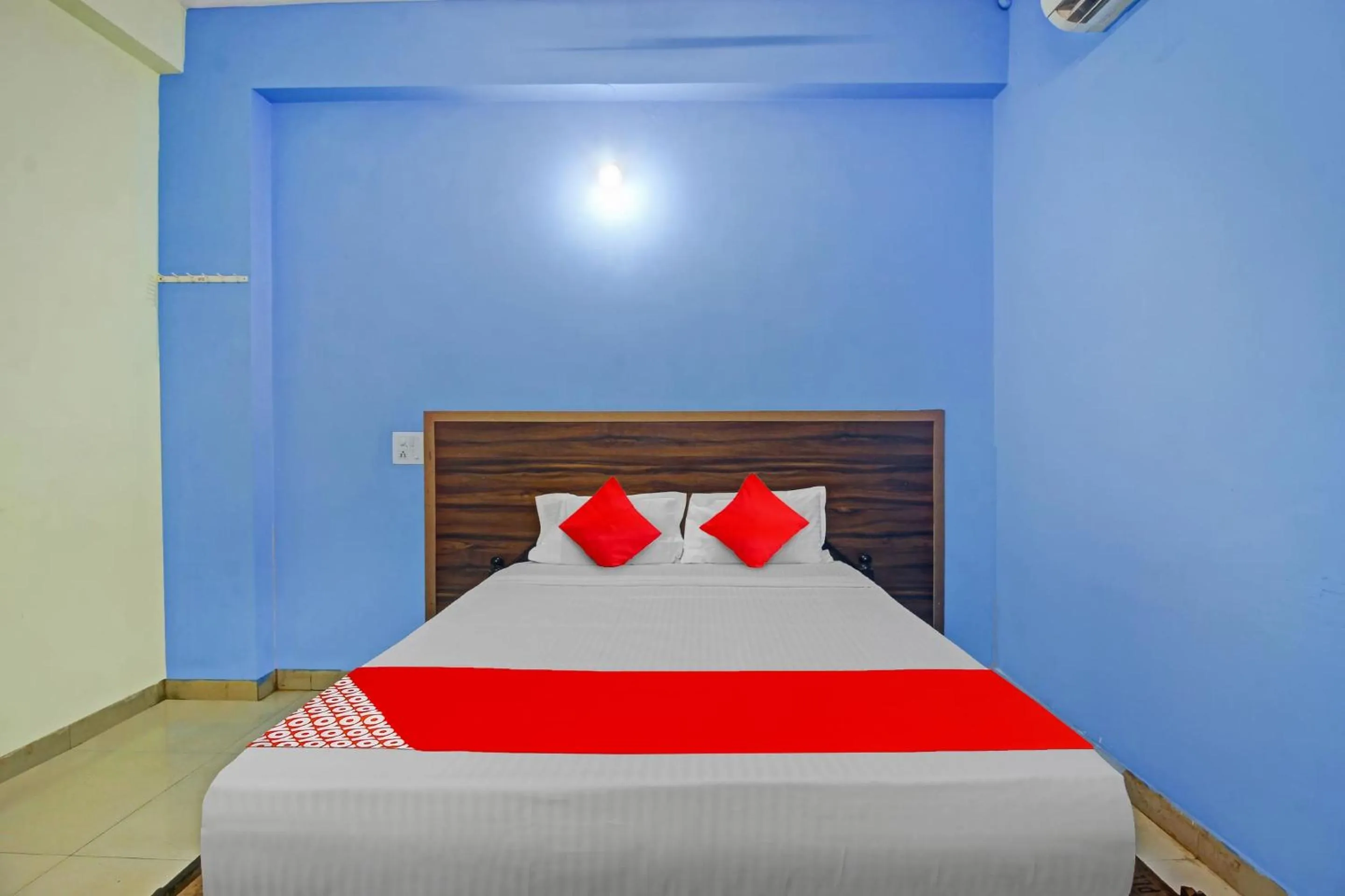 Bedroom, Bed in Hotel O Satya Inn