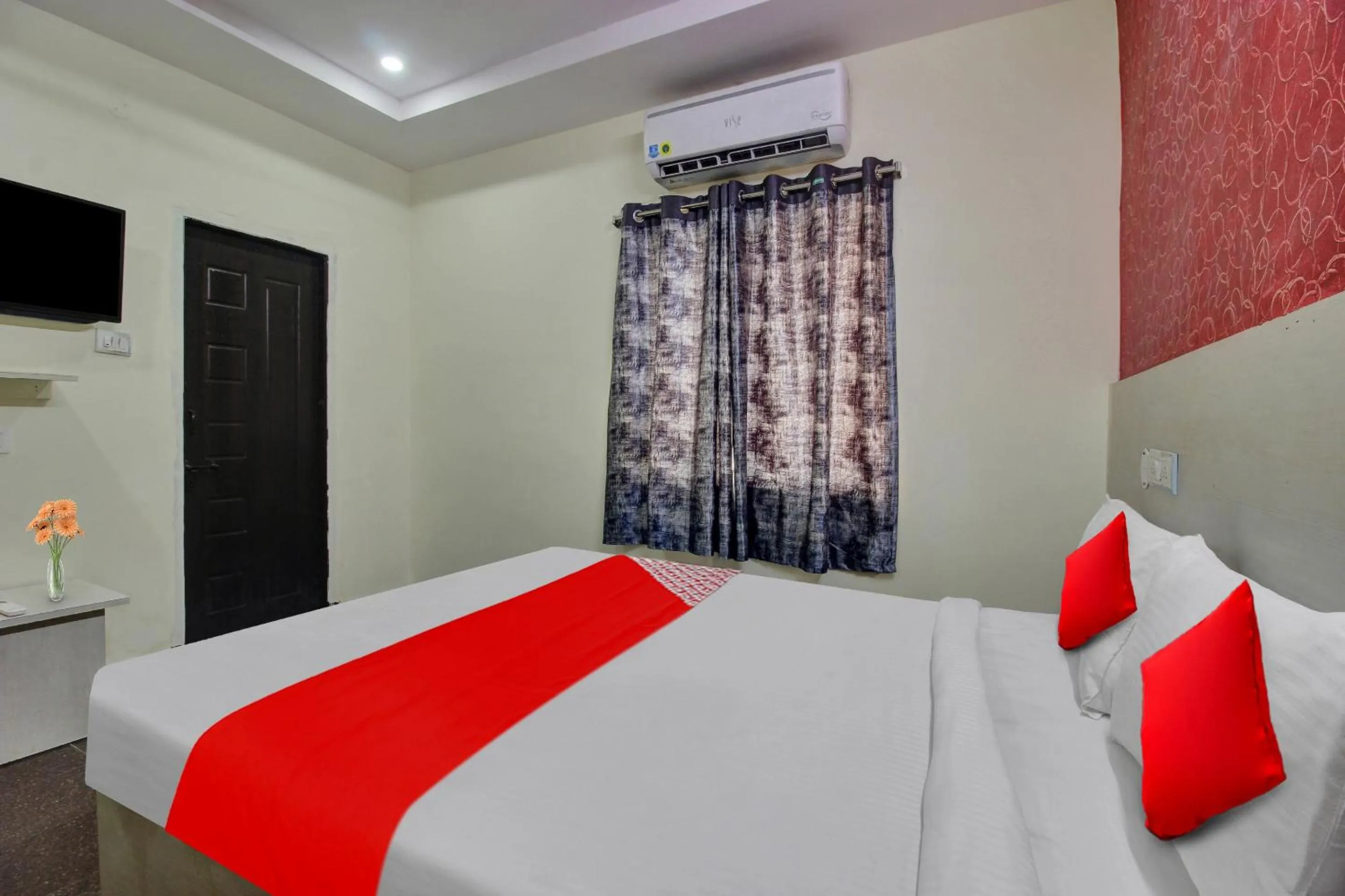 Bedroom in Hotel O Lavish Stay