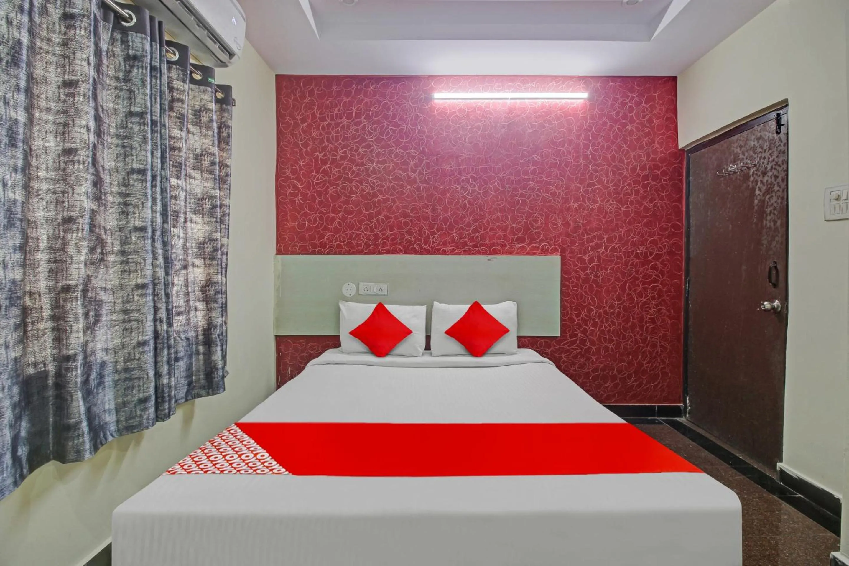 Bedroom in Hotel O Lavish Stay