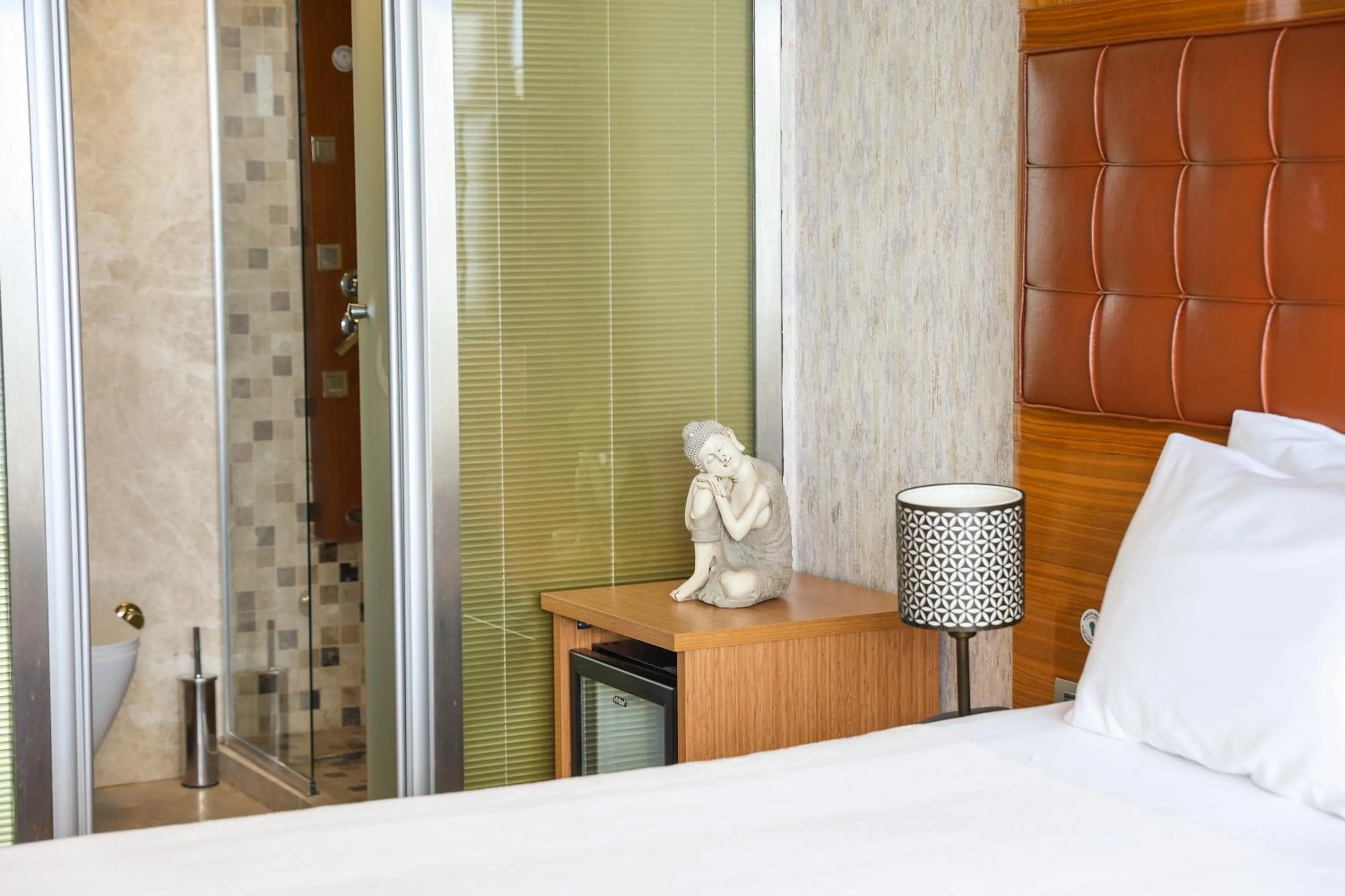 Photo of the whole room in The Hera Platinum Hotel