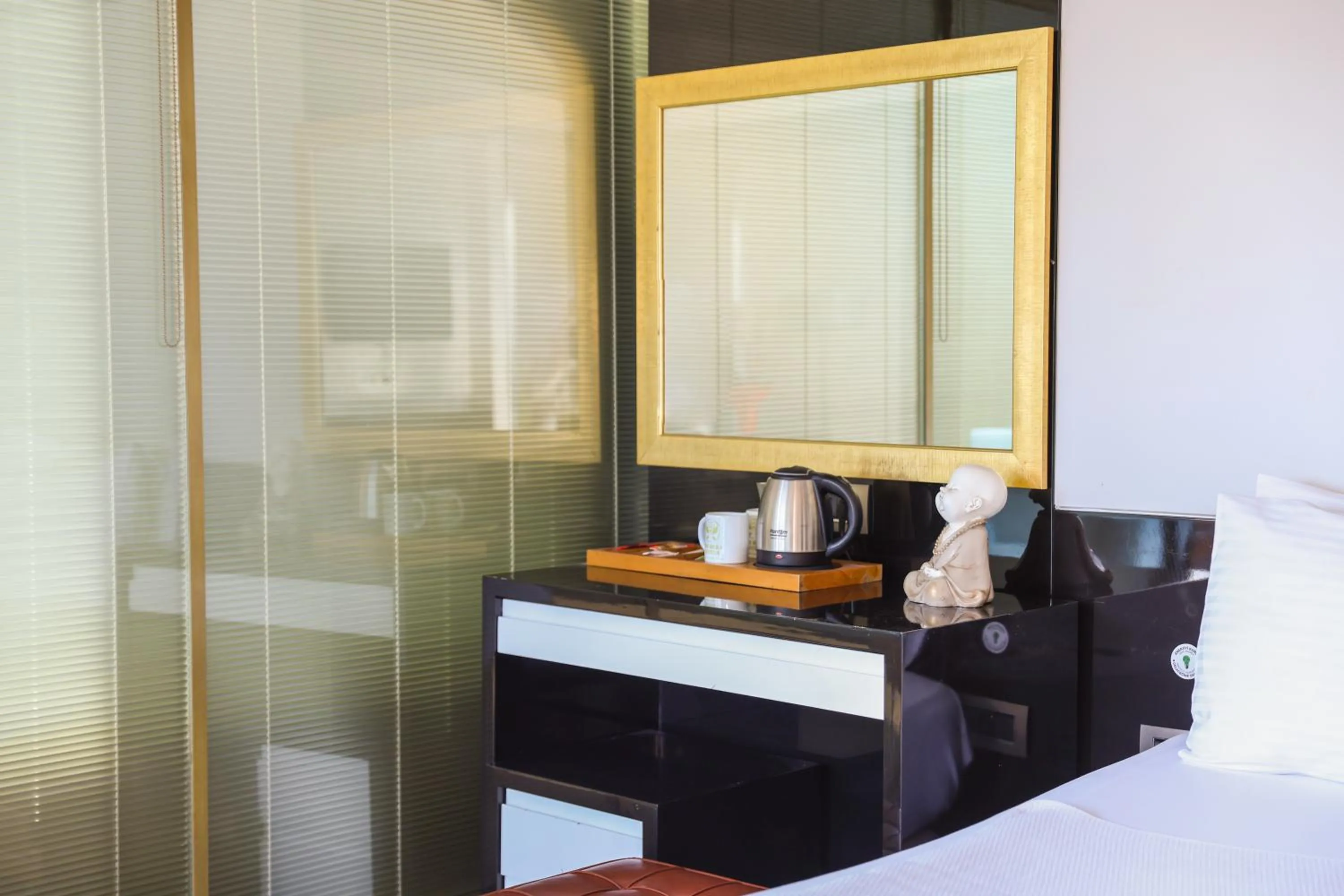 Photo of the whole room in The Hera Platinum Hotel