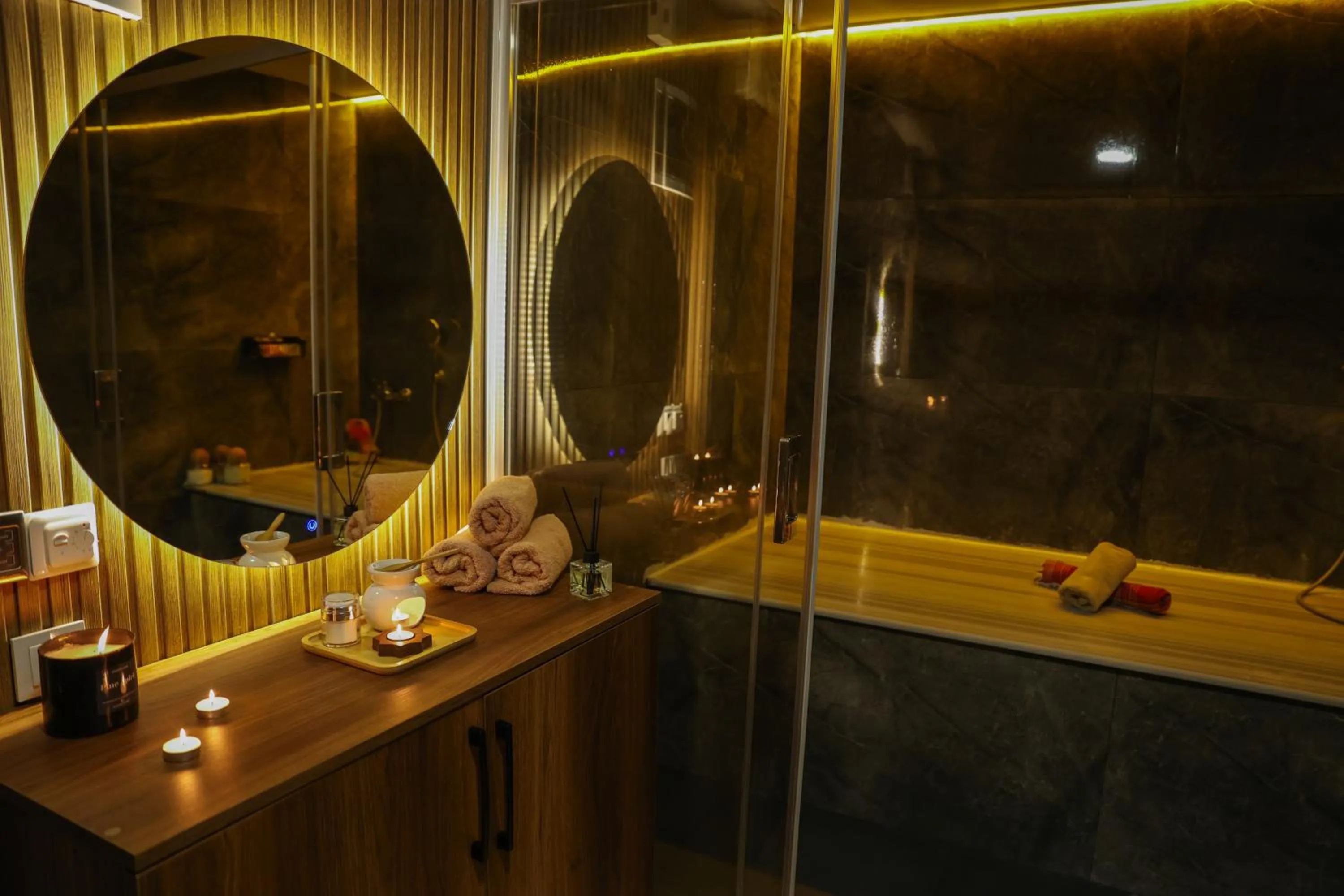 Spa and wellness centre/facilities in The Hera Platinum Hotel