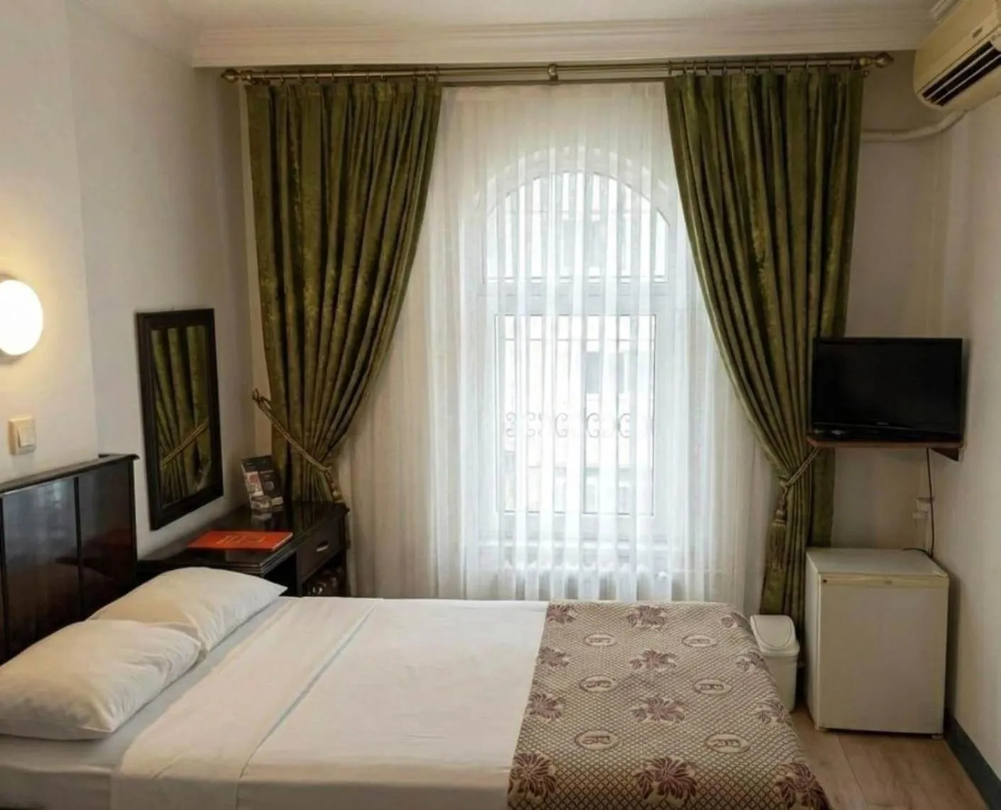 Photo of the whole room, Bed in SPOR HOTEL