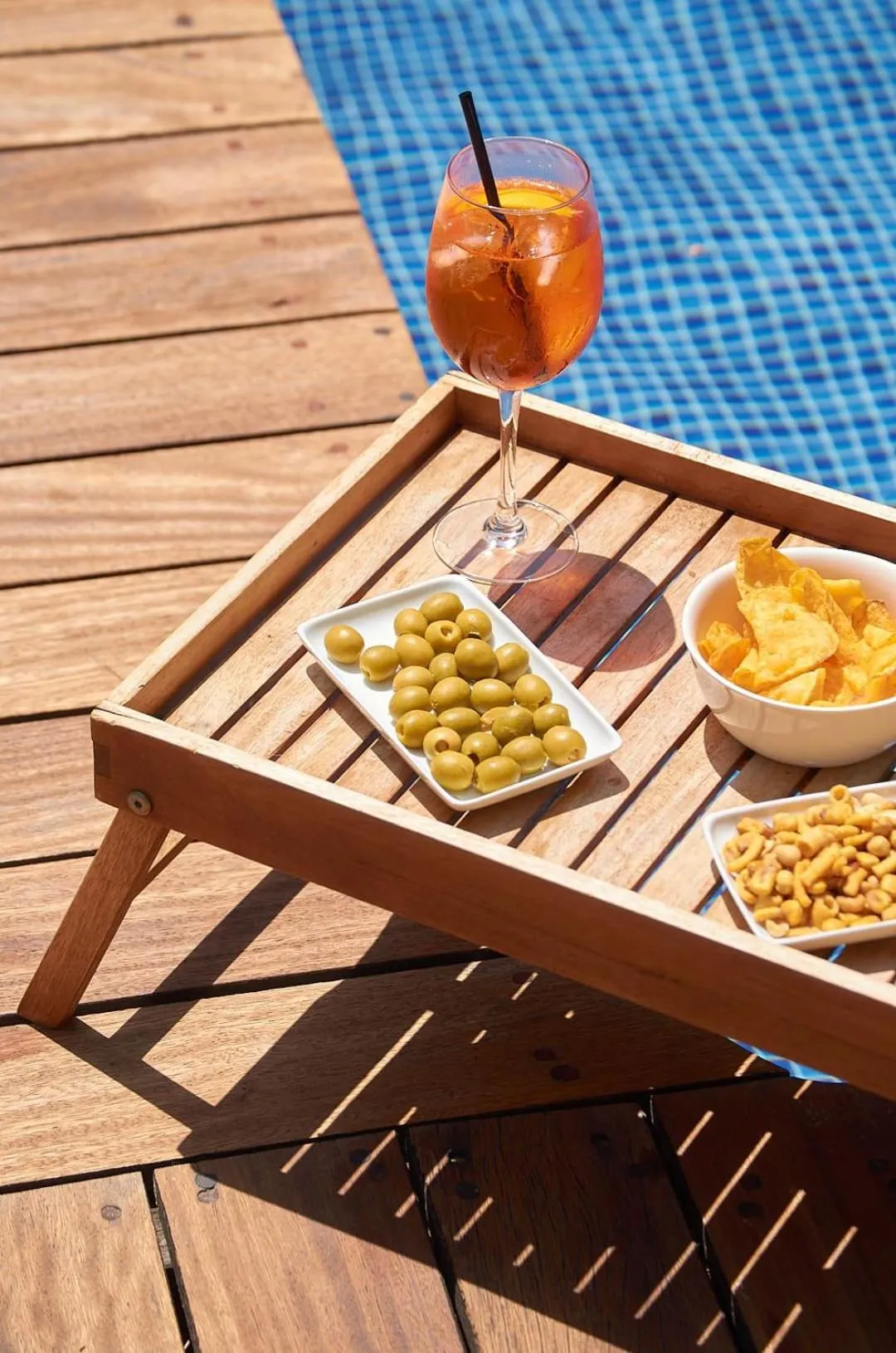 Lounge or bar in NM Suites by Escampa Hotels