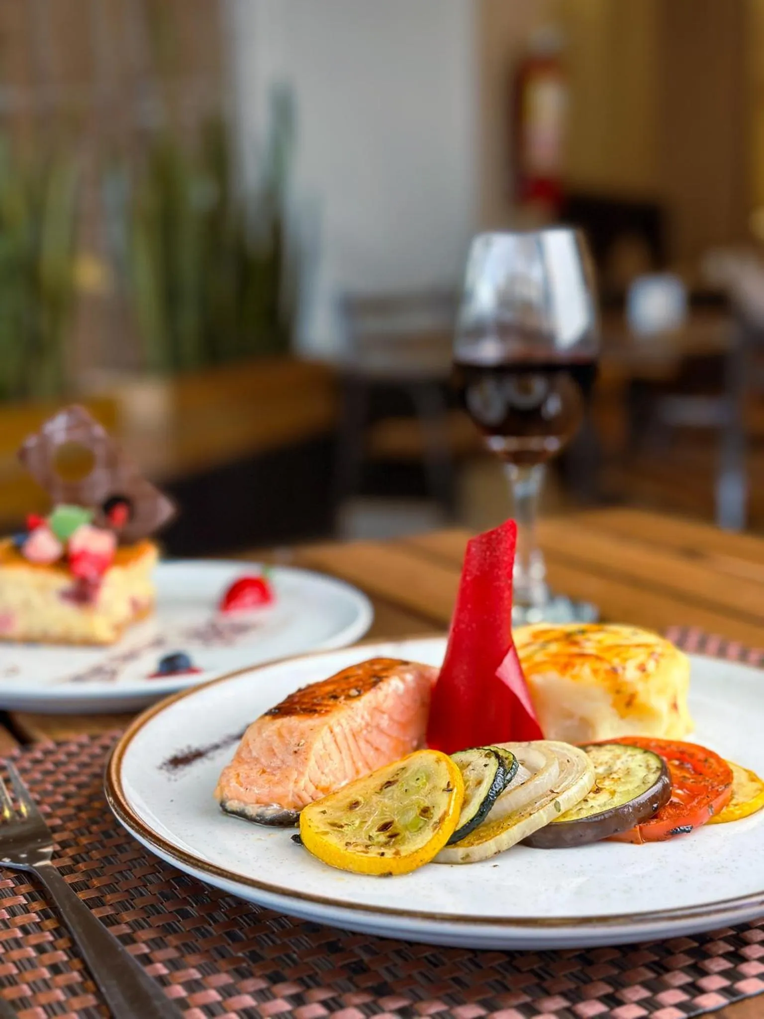 Food and drinks in La Quinta by Wyndham Quito