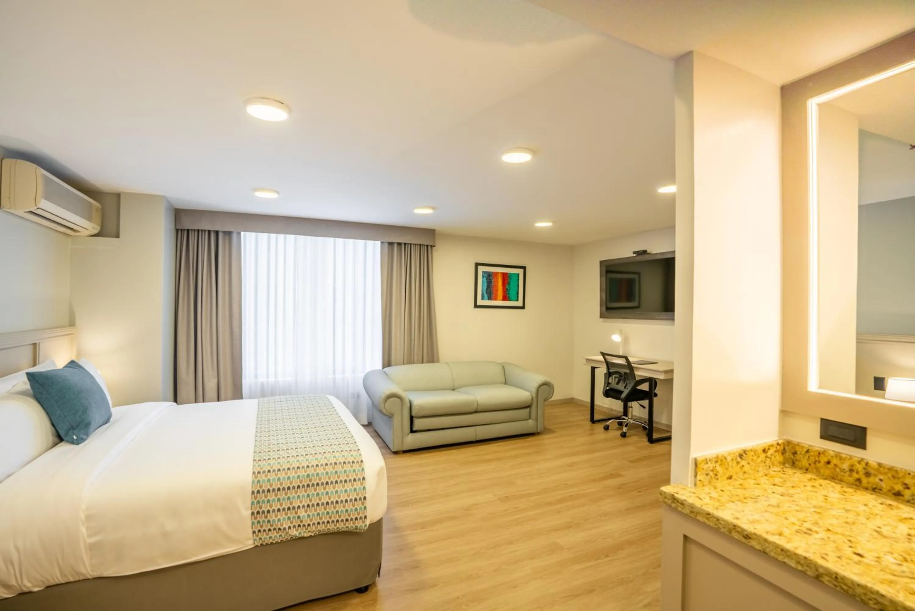 Bed in La Quinta by Wyndham Quito