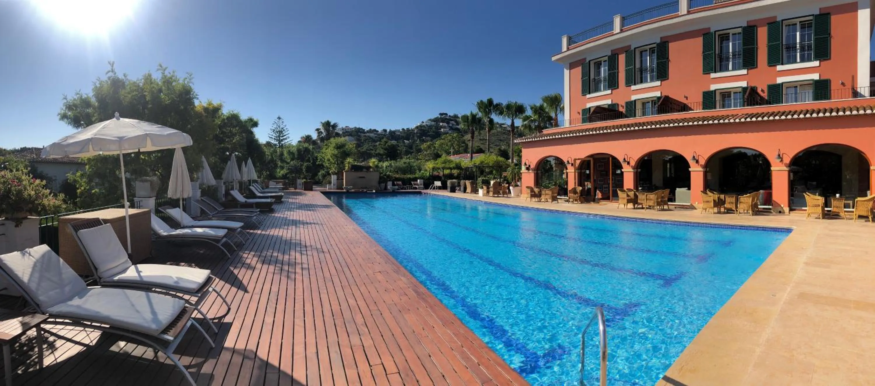 Open Air Bath in Hotel MR Les Rotes