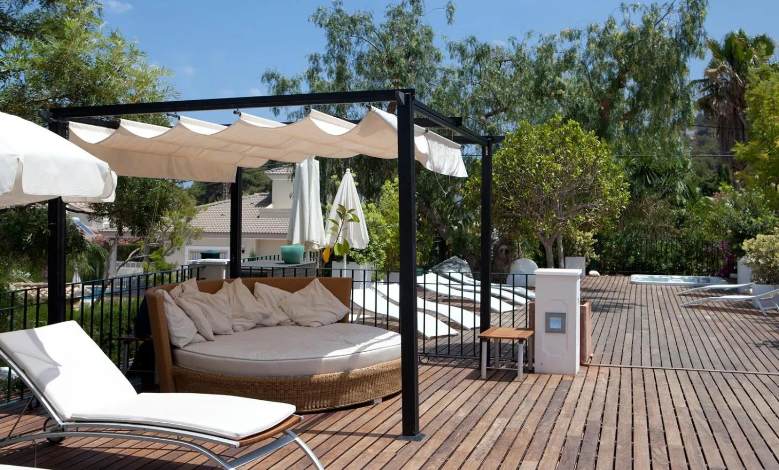 Garden in Hotel MR Les Rotes