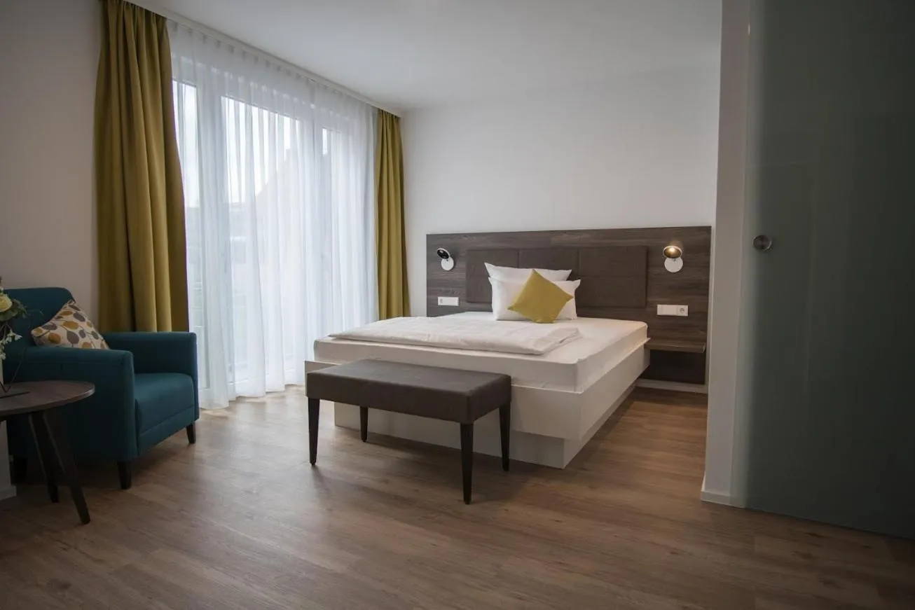 Bed in Wo der Hahn kräht