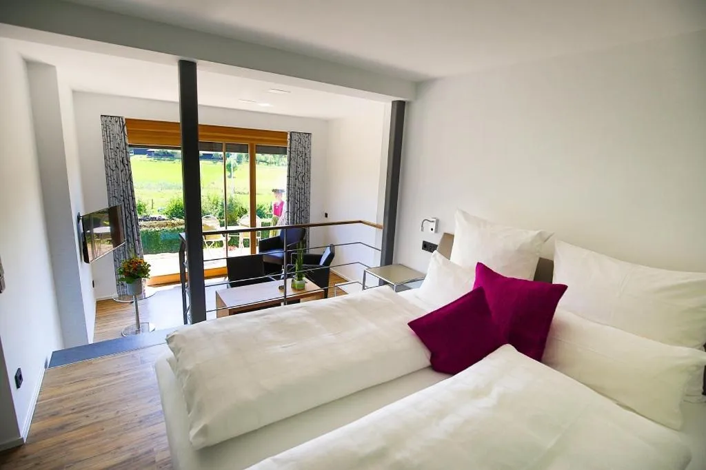 Bed in Wo der Hahn kräht