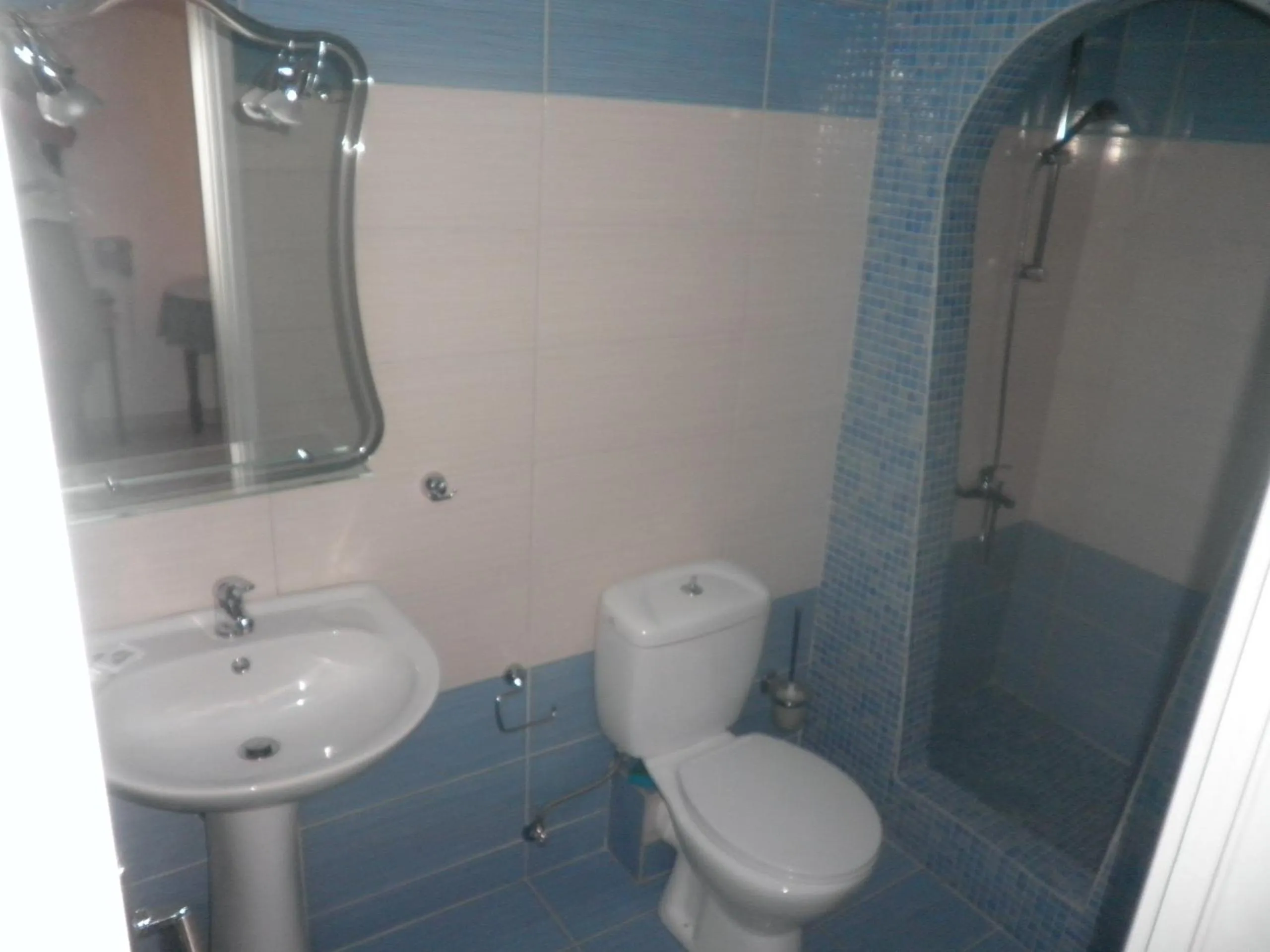 Toilet in Honeymoon Beach Studios