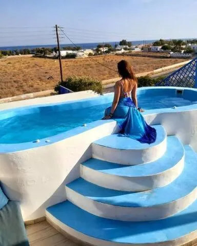 Hot Tub in Honeymoon Beach Studios