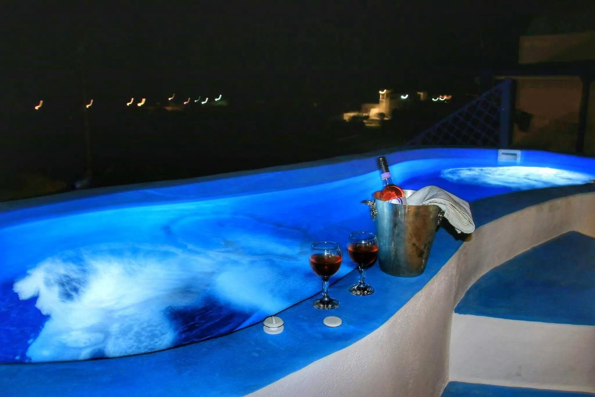 Night in Honeymoon Beach Studios