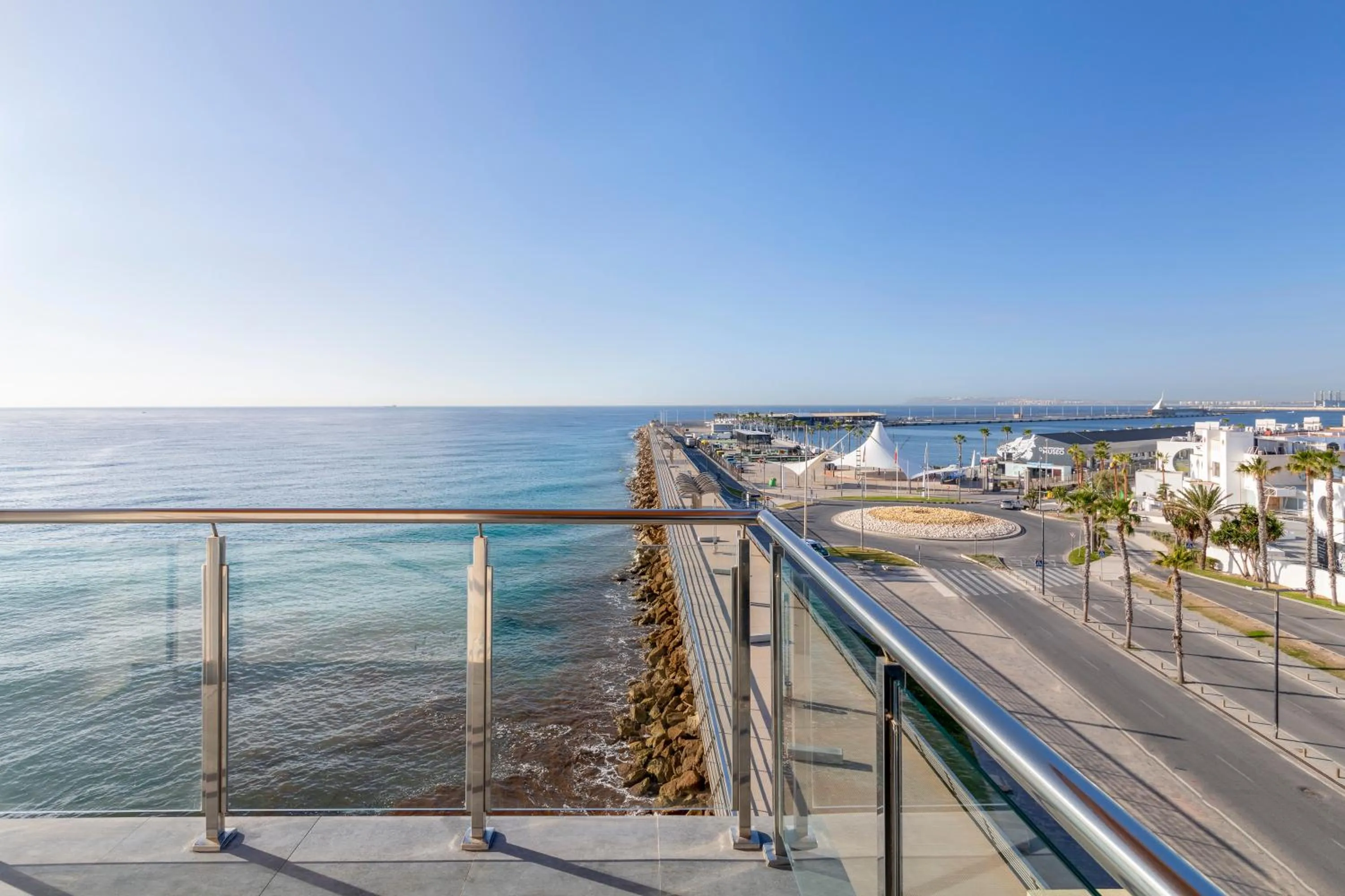 Balcony/Terrace in INNSiDE by Meliá Alicante Porta Maris