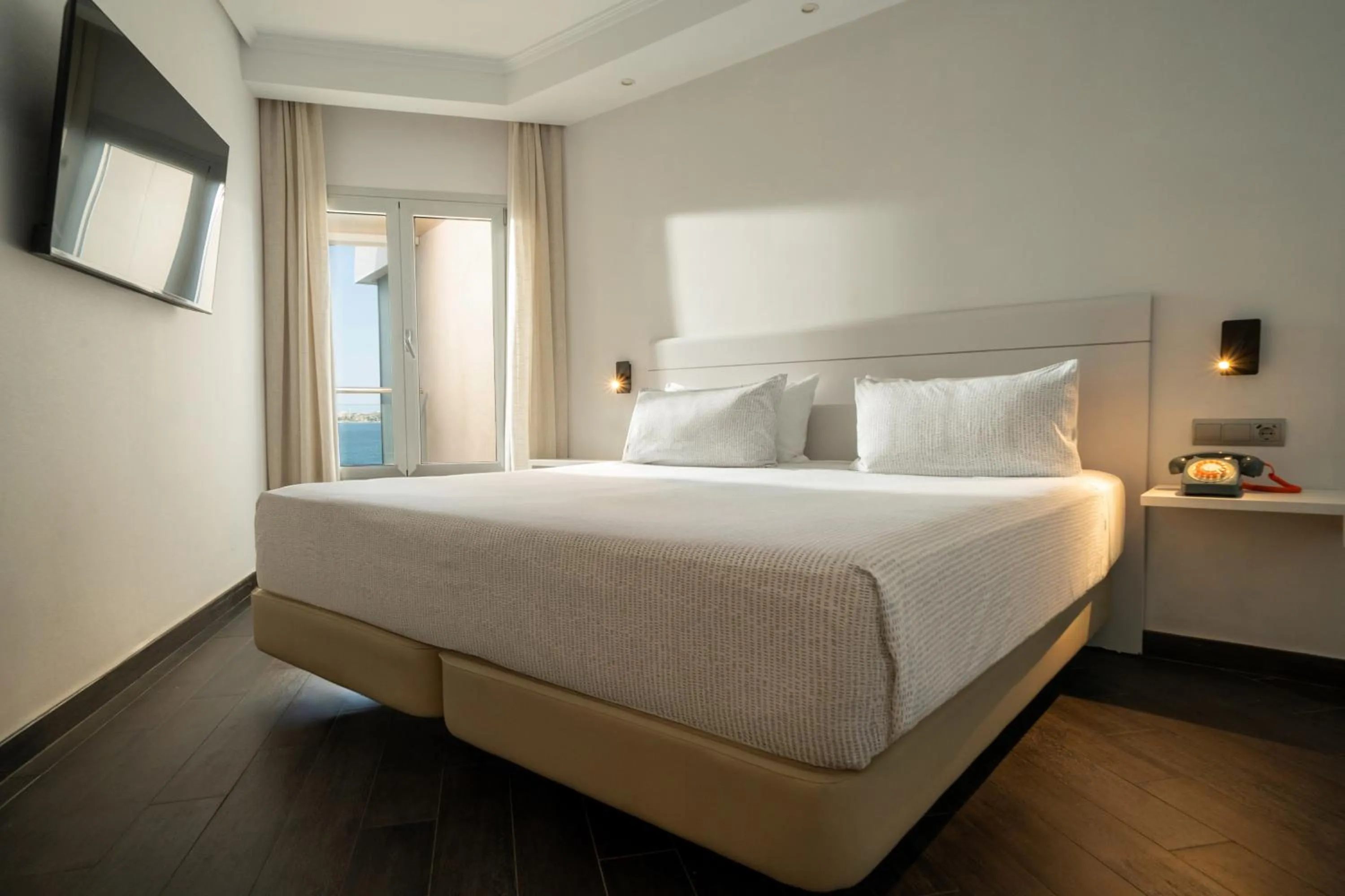 The Townhouse Sea View in INNSiDE by Meliá Alicante Porta Maris