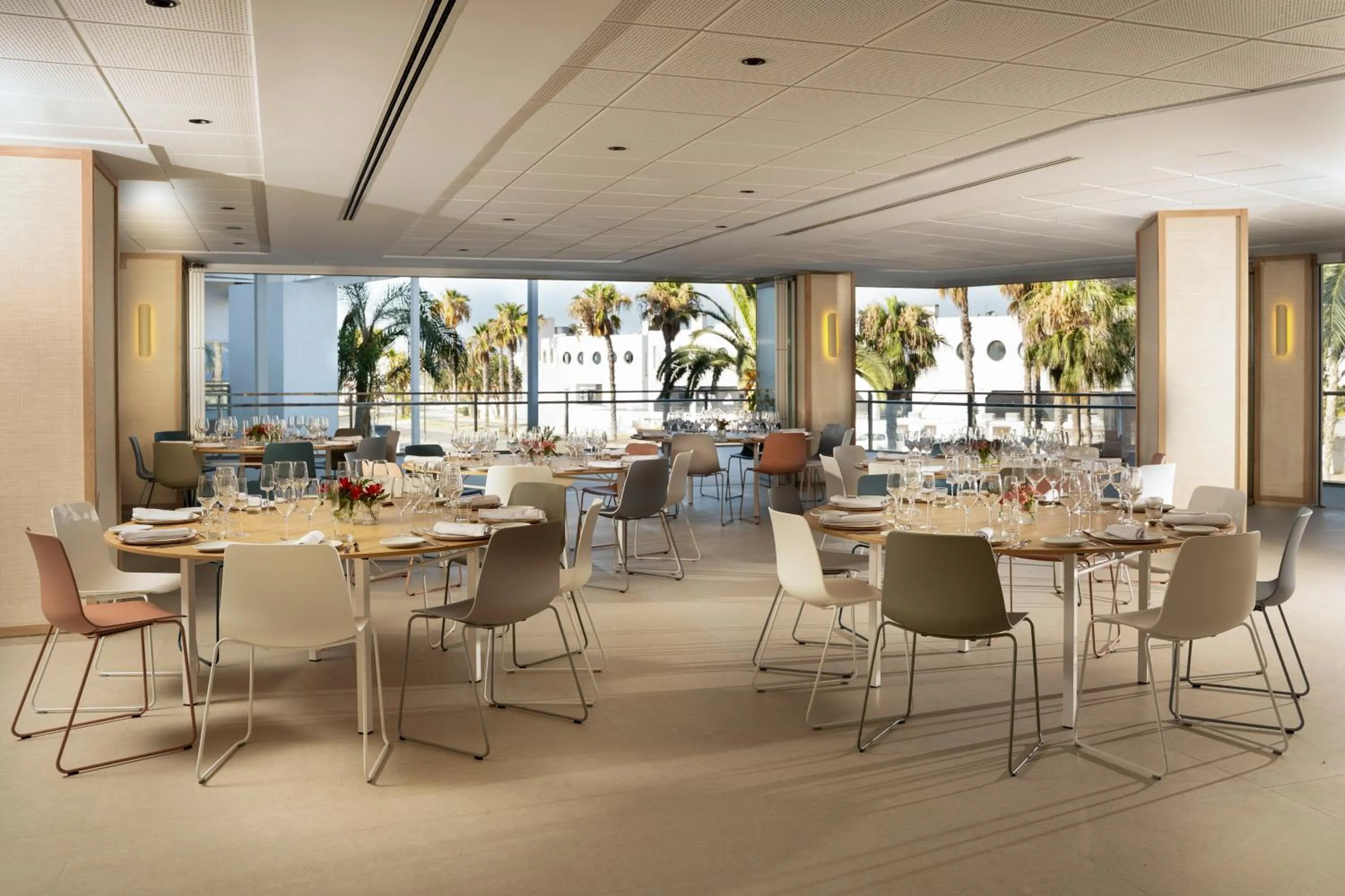 Restaurant/places to eat in INNSiDE by Meliá Alicante Porta Maris