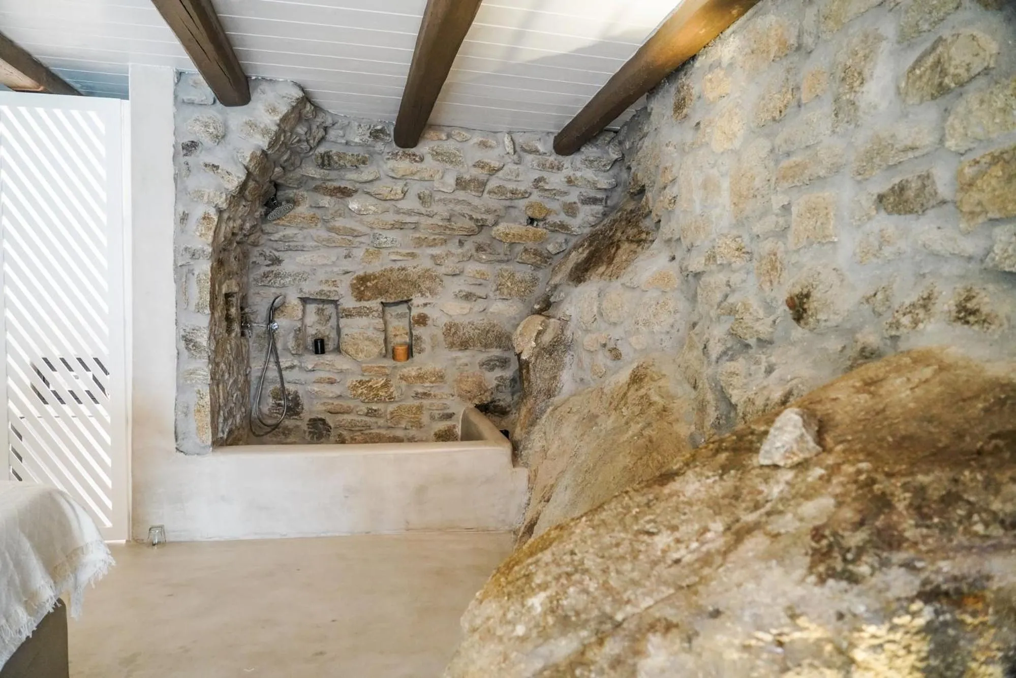 Bathroom in Mykonos High Villa