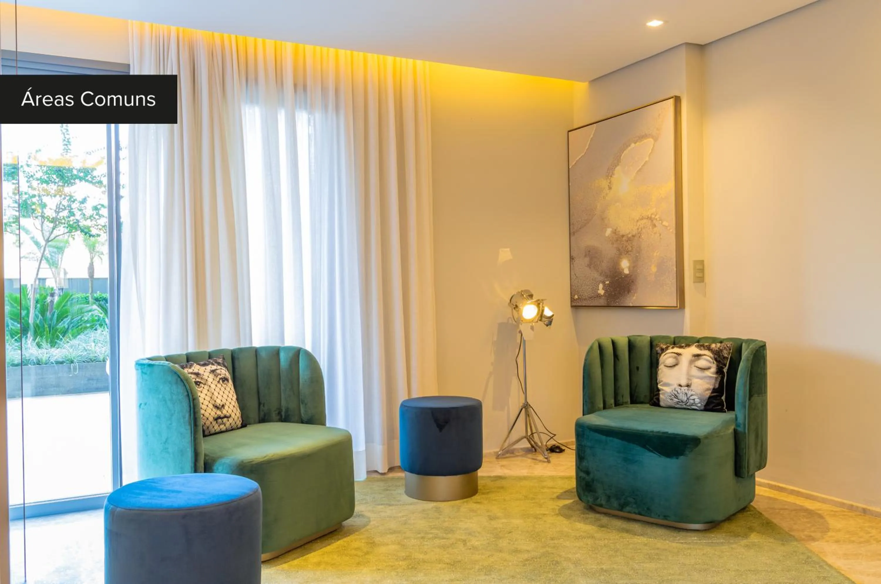 Living room in Charlie Thera Ibirapuera