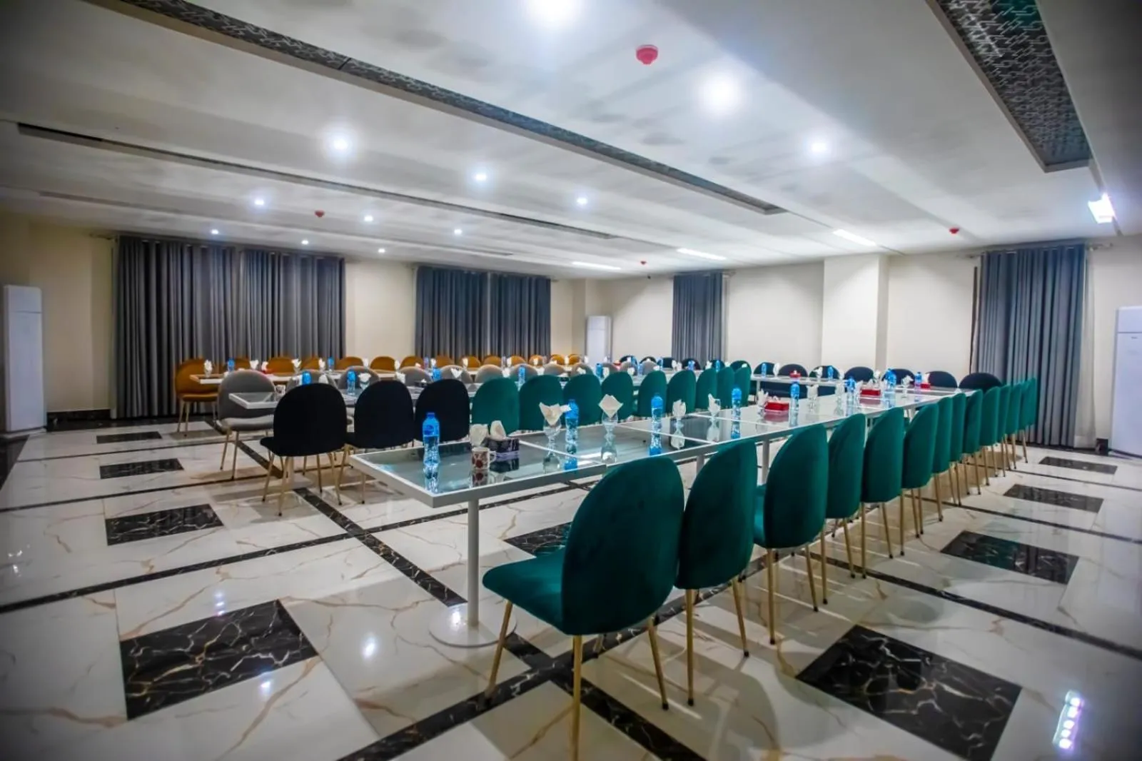 Banquet/Function facilities in The Rich Hotel & Apartments