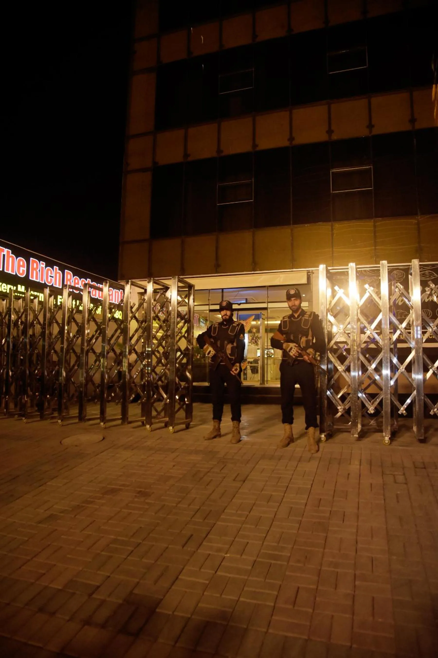 Night in The Rich Hotel & Apartments