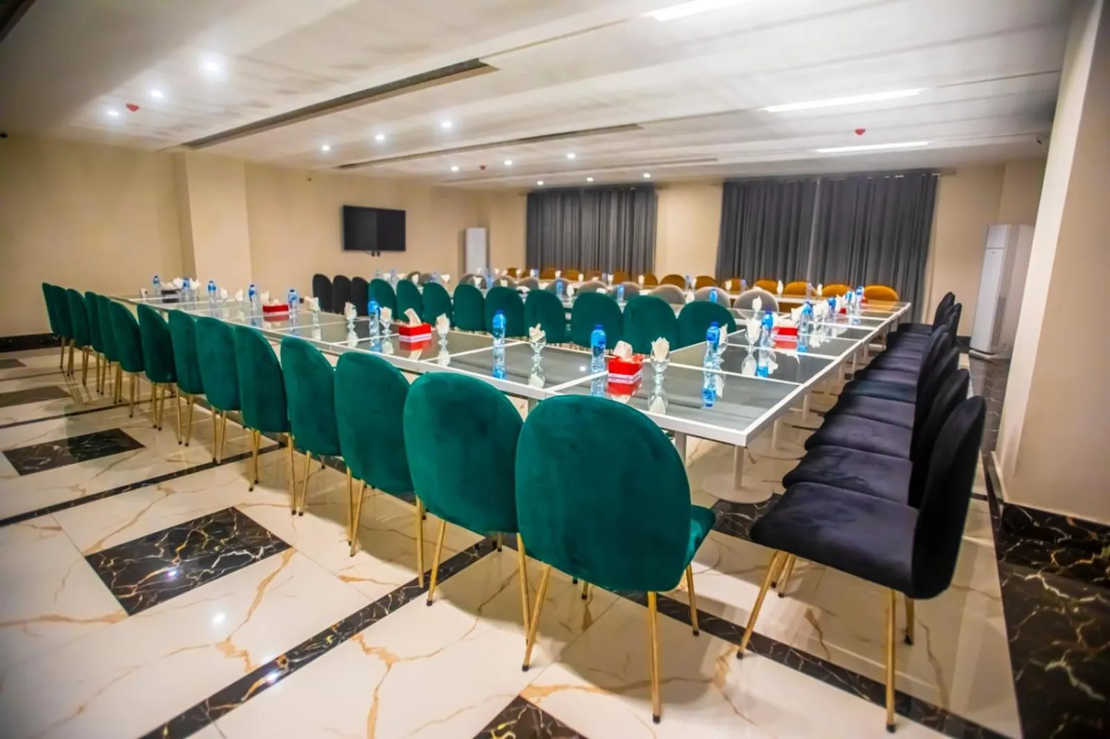 Banquet/Function facilities in The Rich Hotel & Apartments