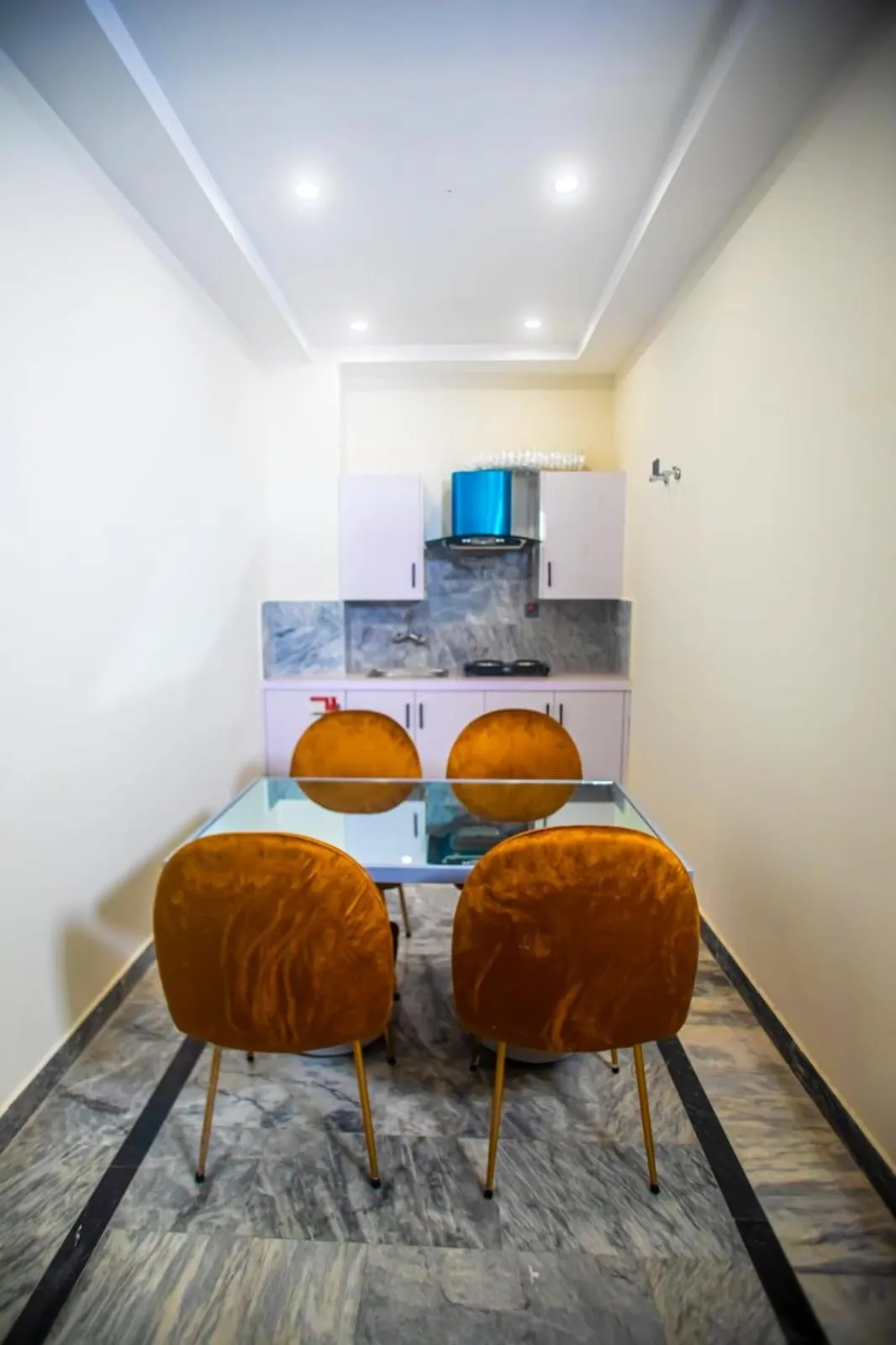 The Rich Hotel & Apartments