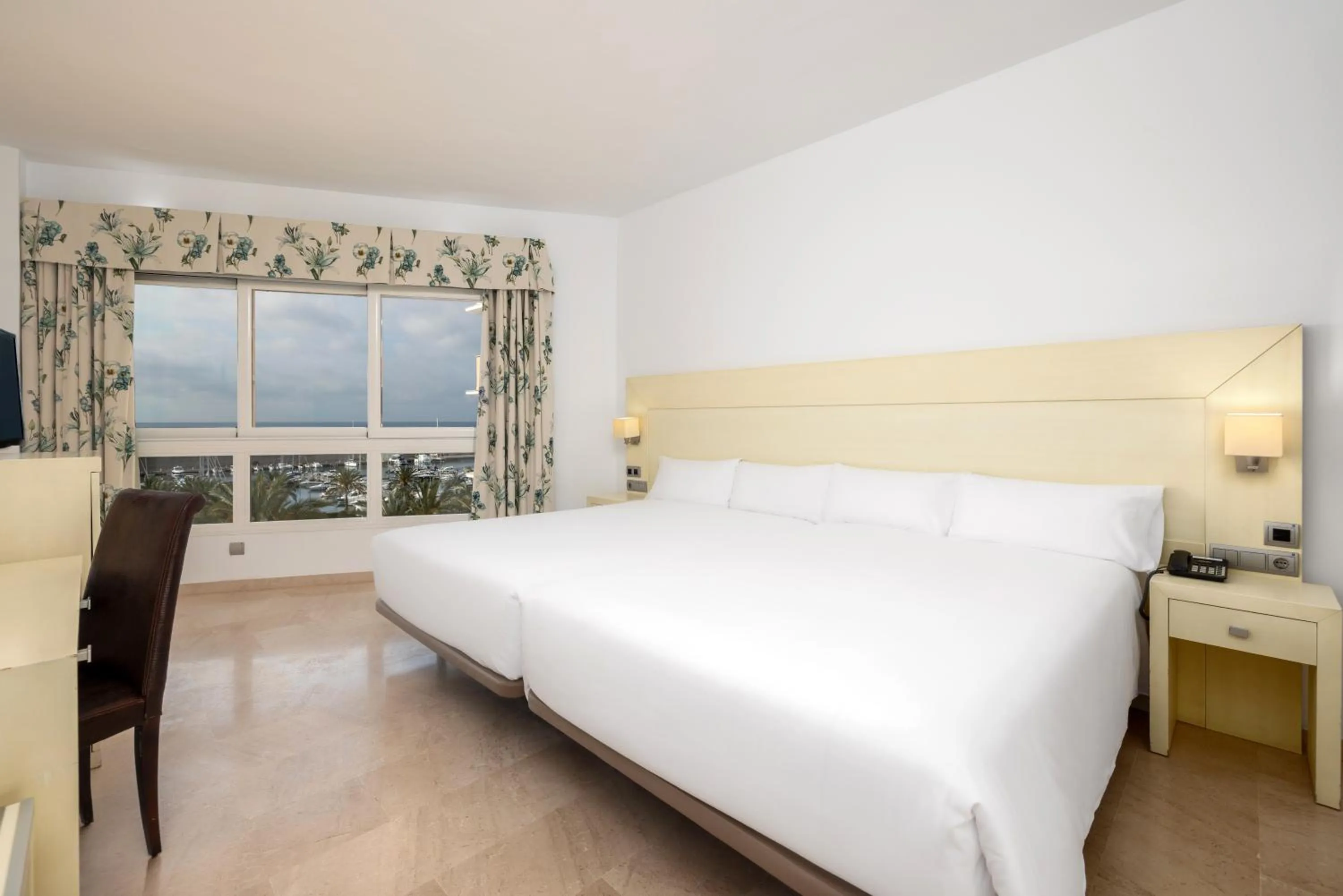 Bed in Senator Águilas