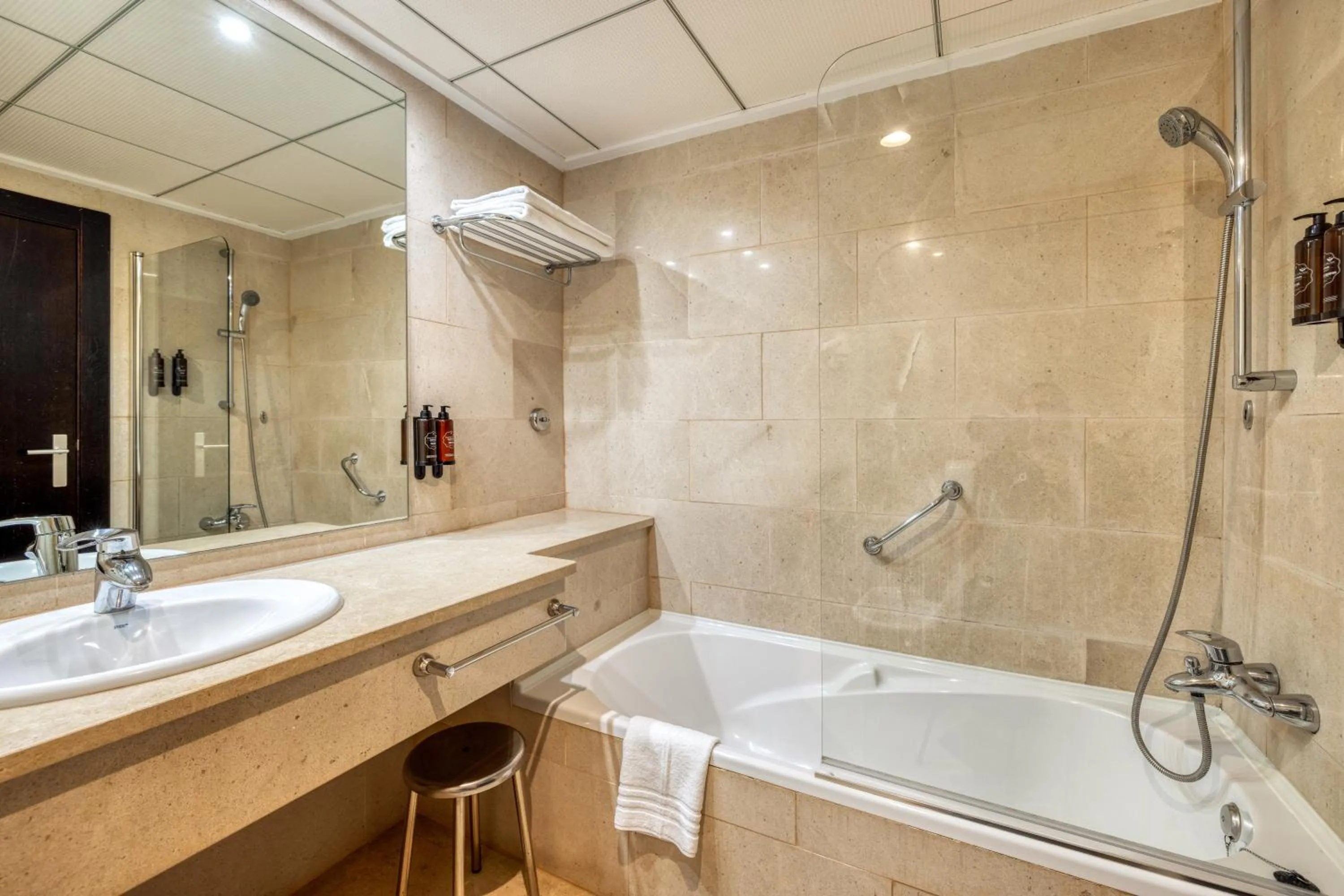 Bath in Senator Águilas