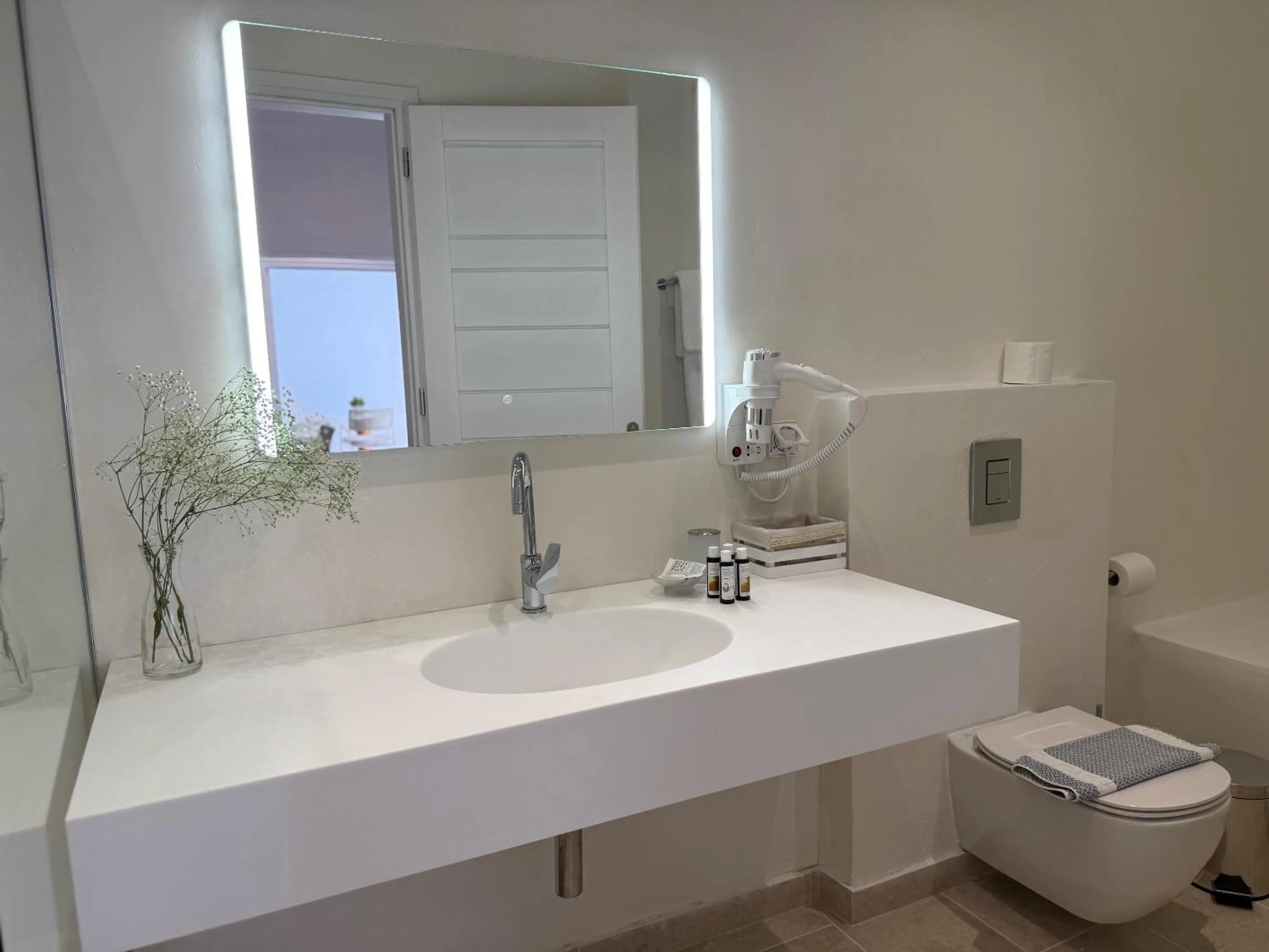 Bathroom in Golden Sun Hotel Patmos