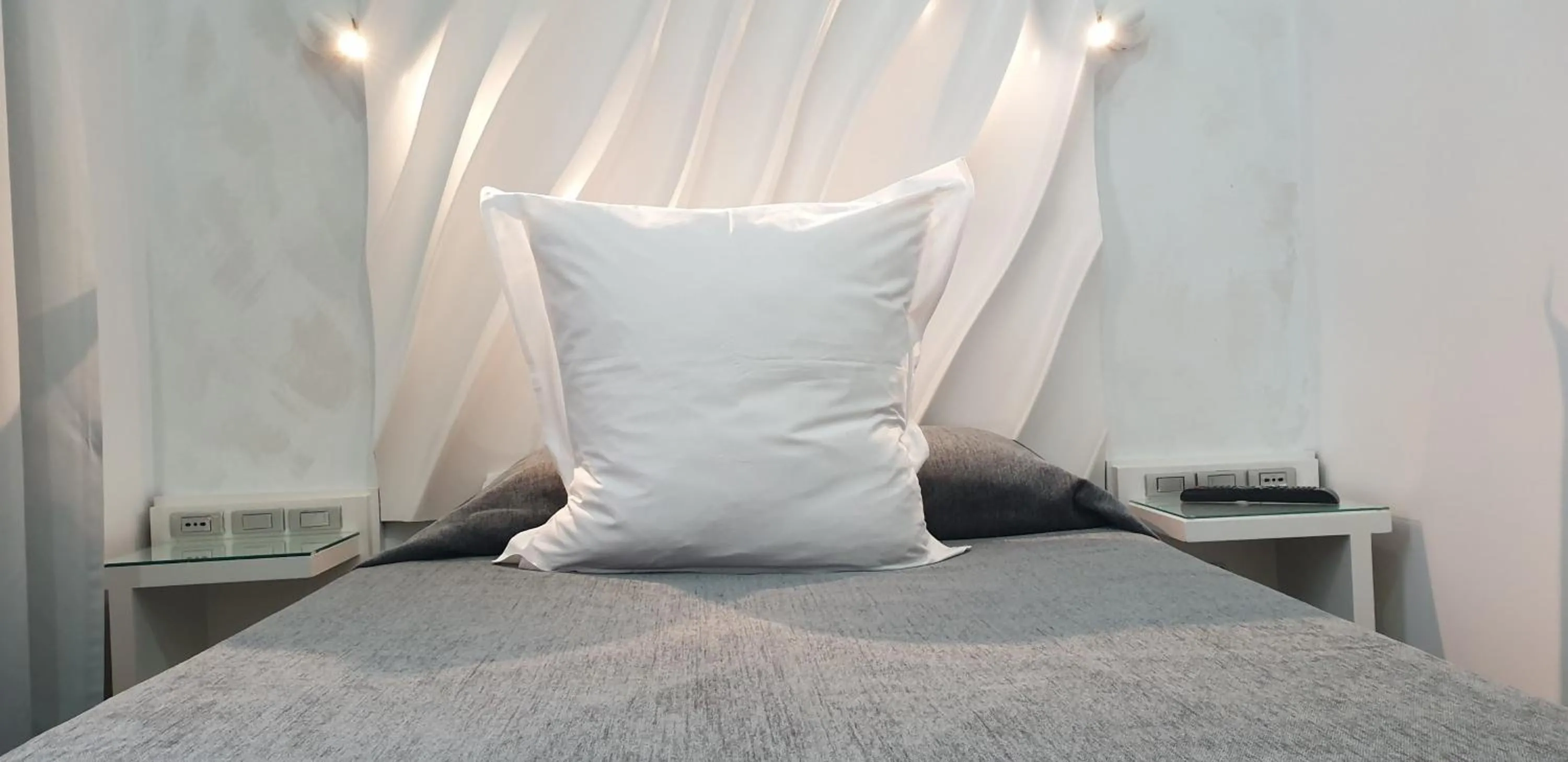 Bed in Hostal Las Fuentes