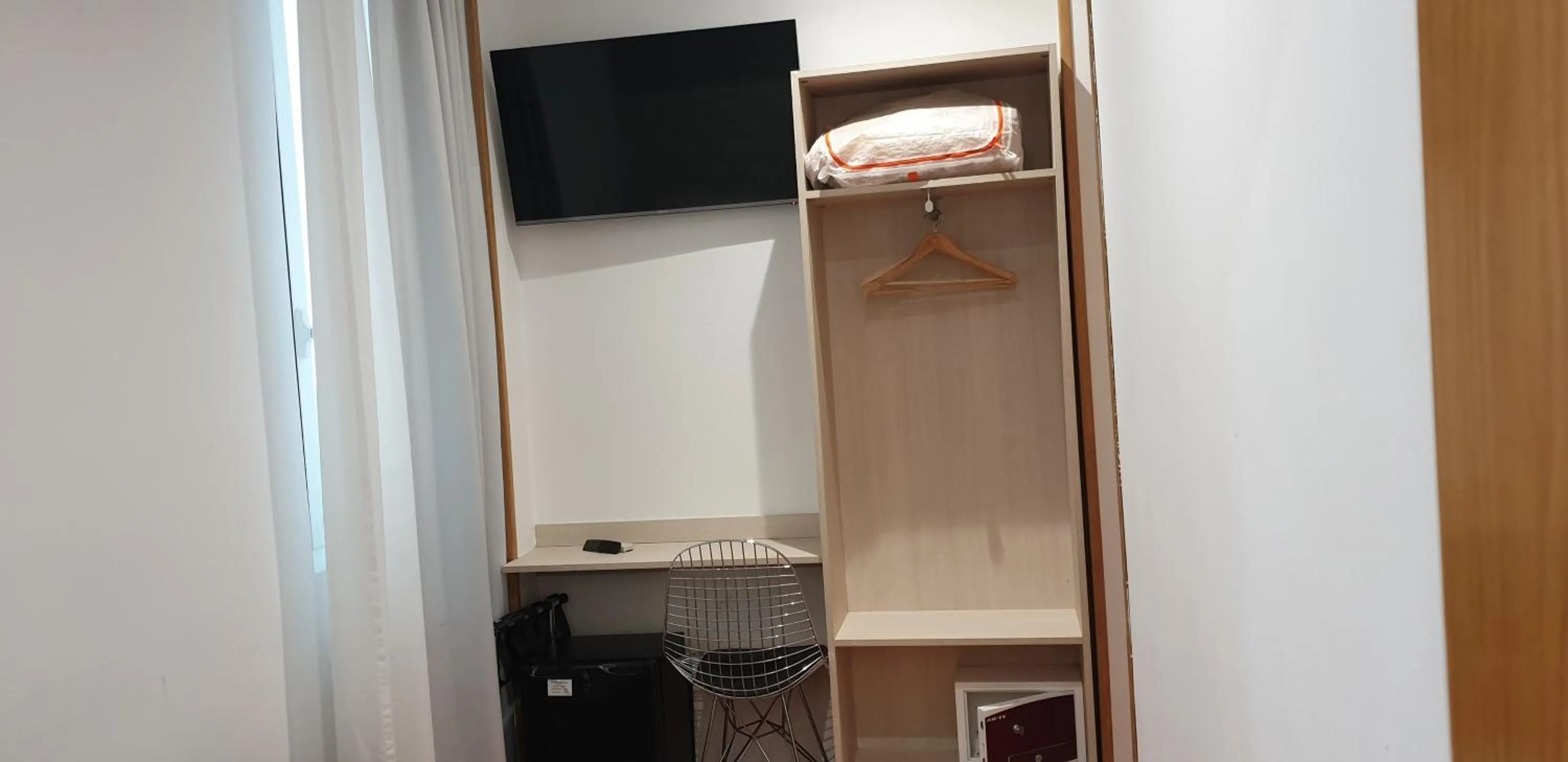 TV and multimedia in Hostal Las Fuentes