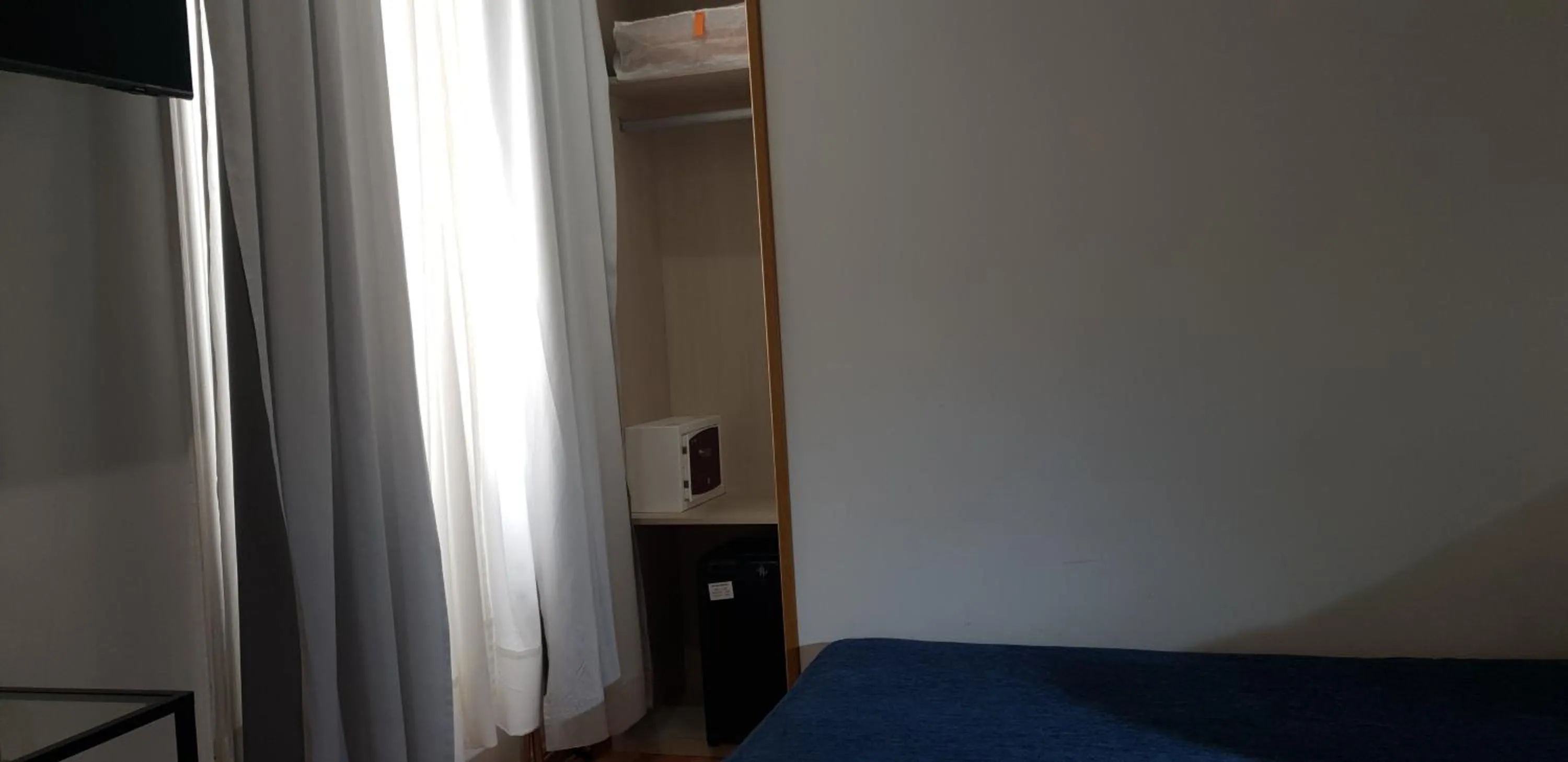 Photo of the whole room in Hostal Las Fuentes