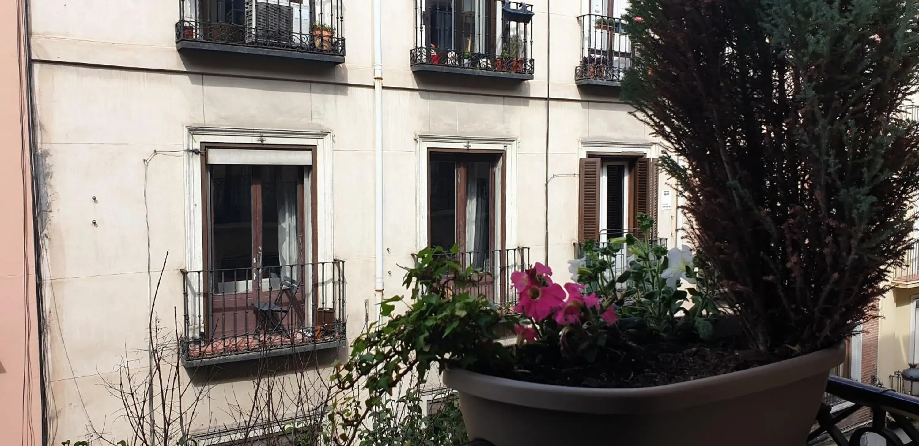 Family Room with Balcony in Hostal Las Fuentes Family Room with Balcony in Hostal Las Fuentes